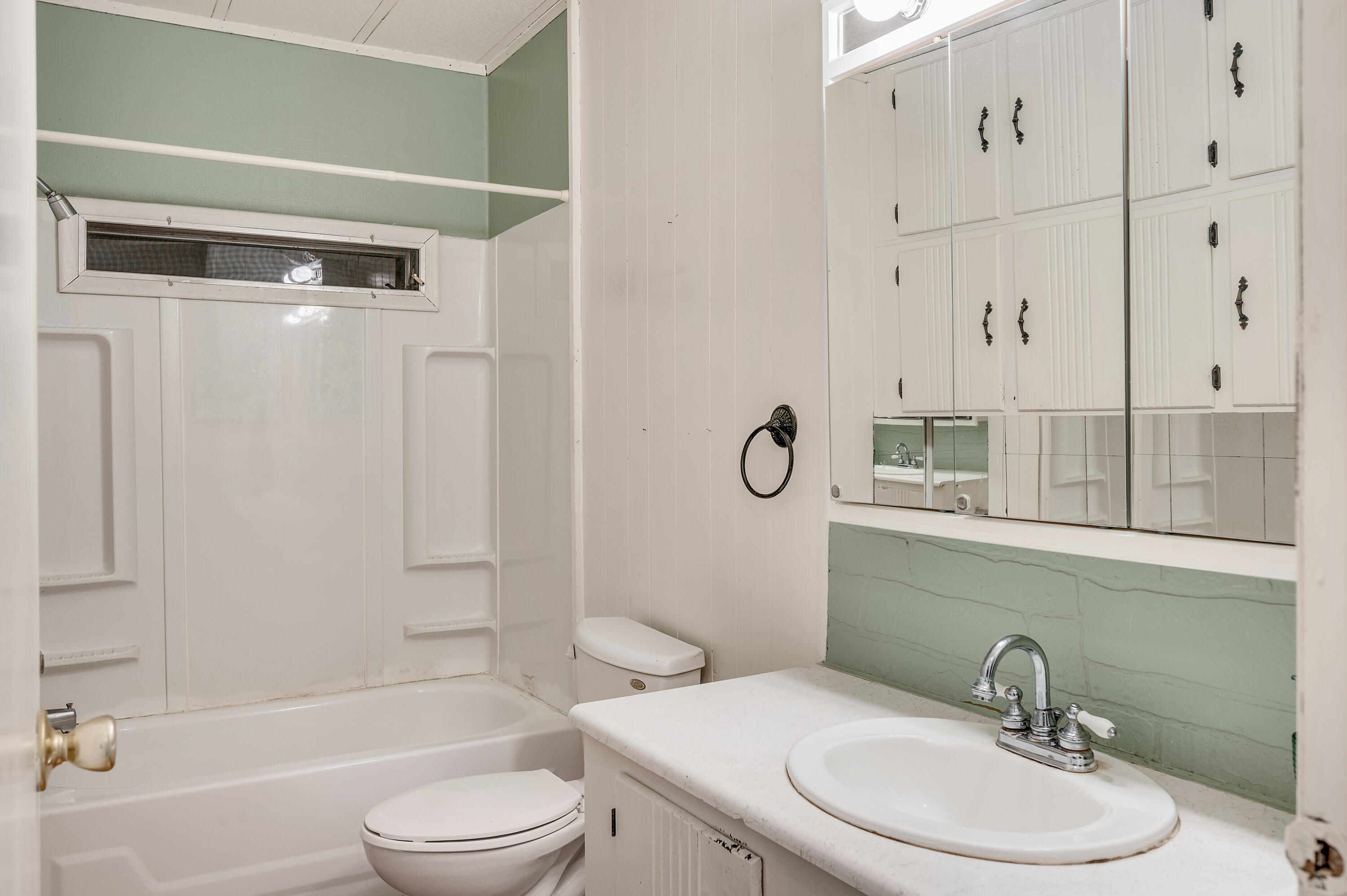 Wisconsin Lake Home for sale (MLS#: 1929339) at W3233  State Road 16 -, in Hamilton, Wisconsin. (19 of 40)