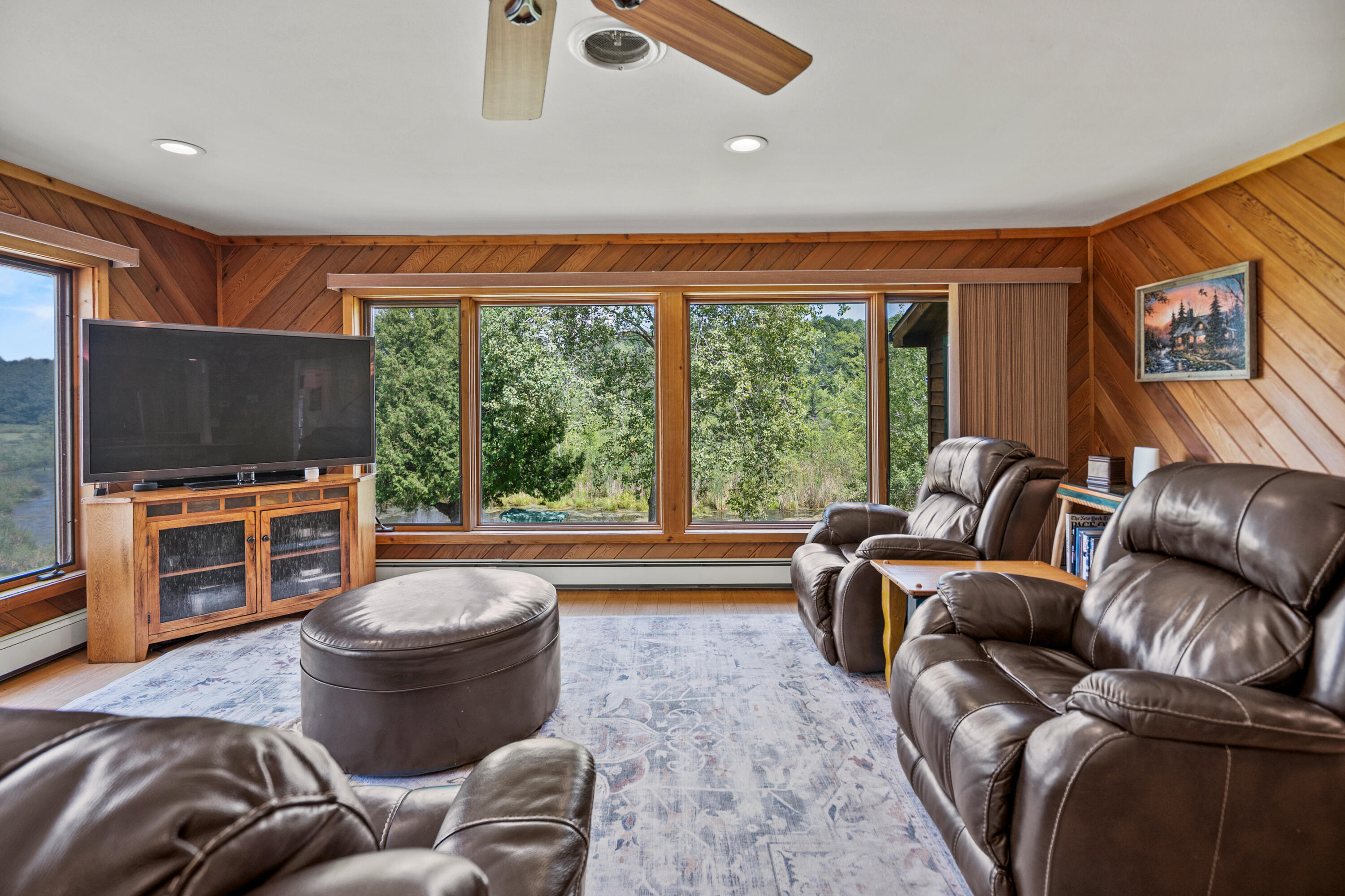 Wisconsin Lake Home for sale (MLS#: 1929388) at 6215  Riesch Rd, in West Bend, Wisconsin. (14 of 71)