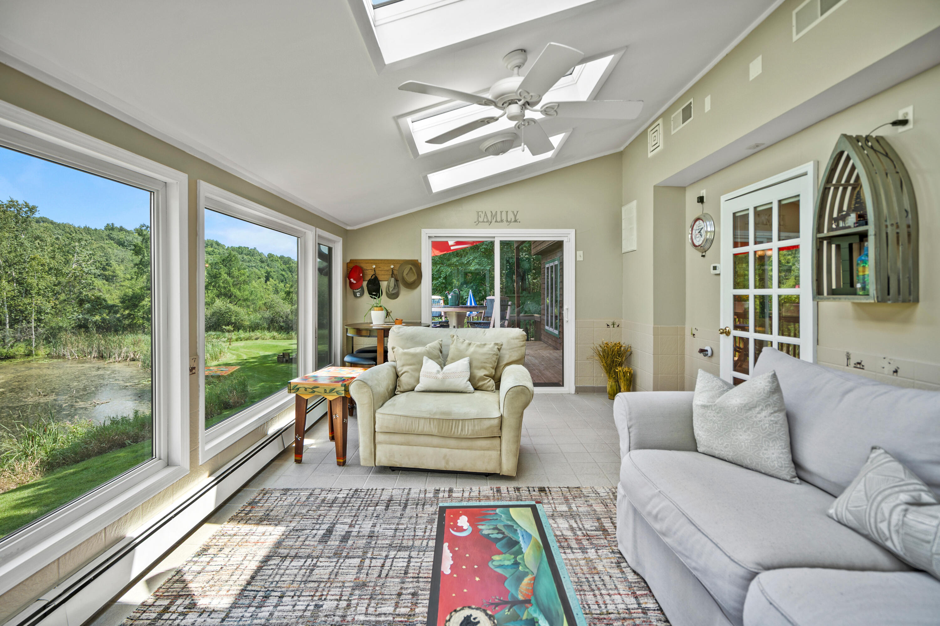 Wisconsin Lake Home for sale (MLS#: 1929388) at 6215  Riesch Rd, in West Bend, Wisconsin. (20 of 71)