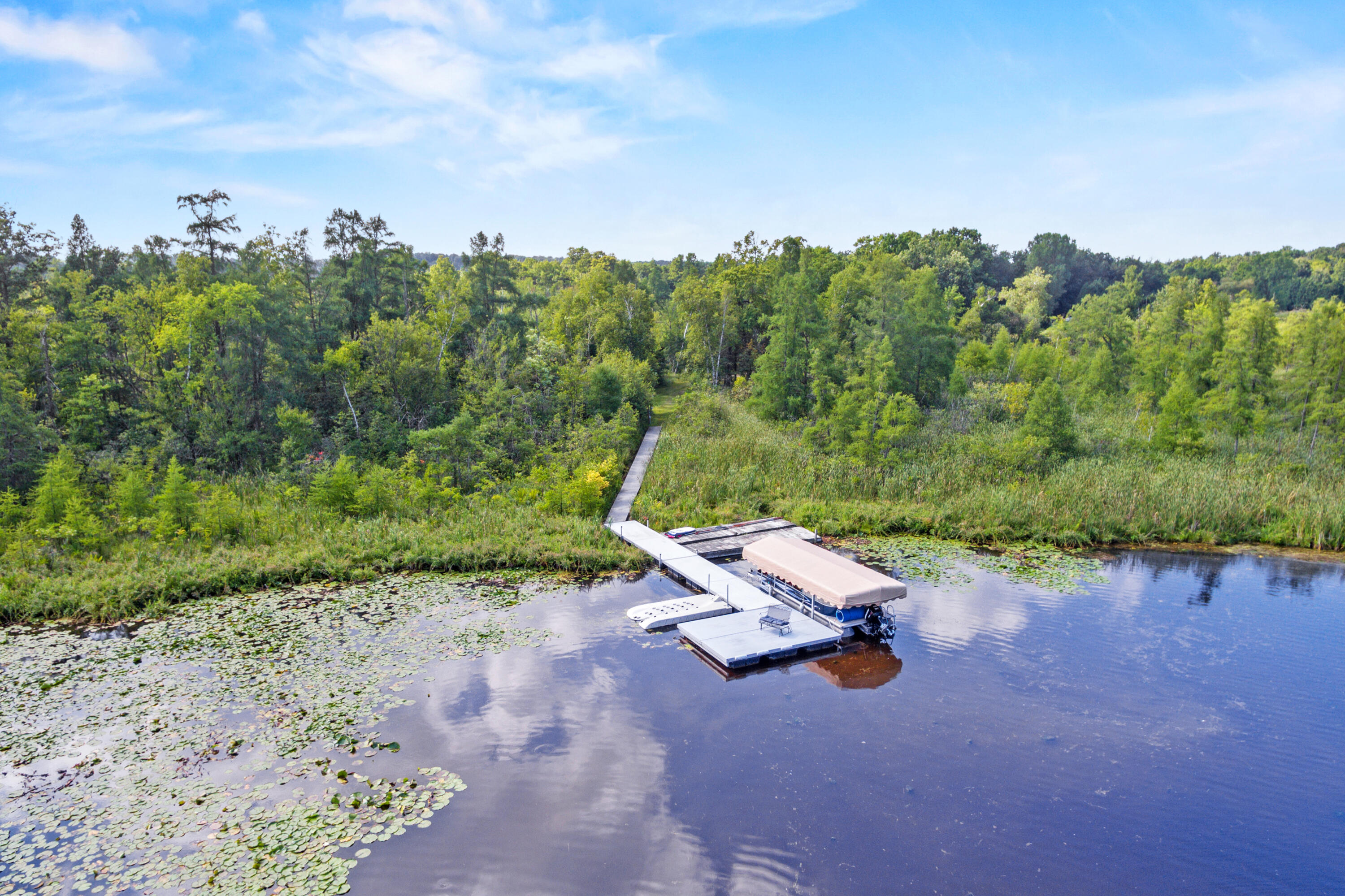 Wisconsin Lake Home for sale (MLS#: 1929388) at 6215  Riesch Rd, in West Bend, Wisconsin. (4 of 71)