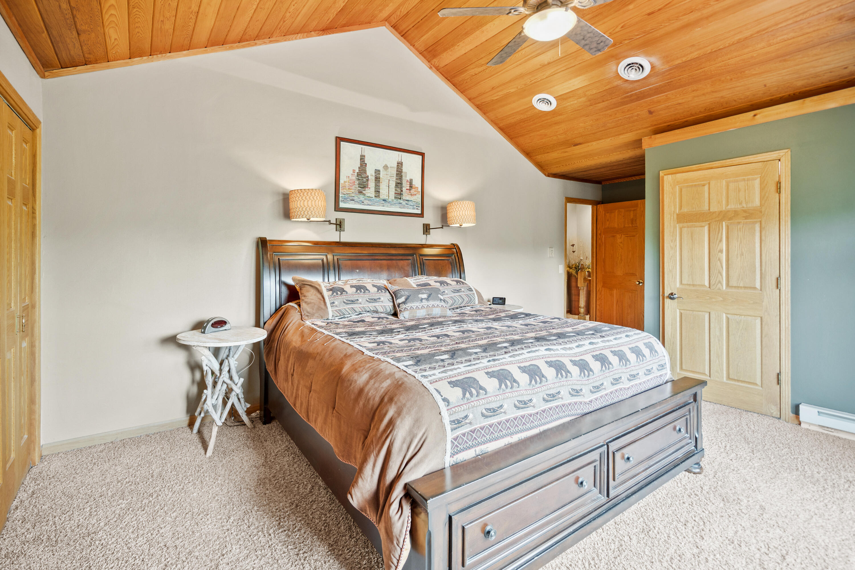 Wisconsin Lake Home for sale (MLS#: 1929388) at 6215  Riesch Rd, in West Bend, Wisconsin. (33 of 71)