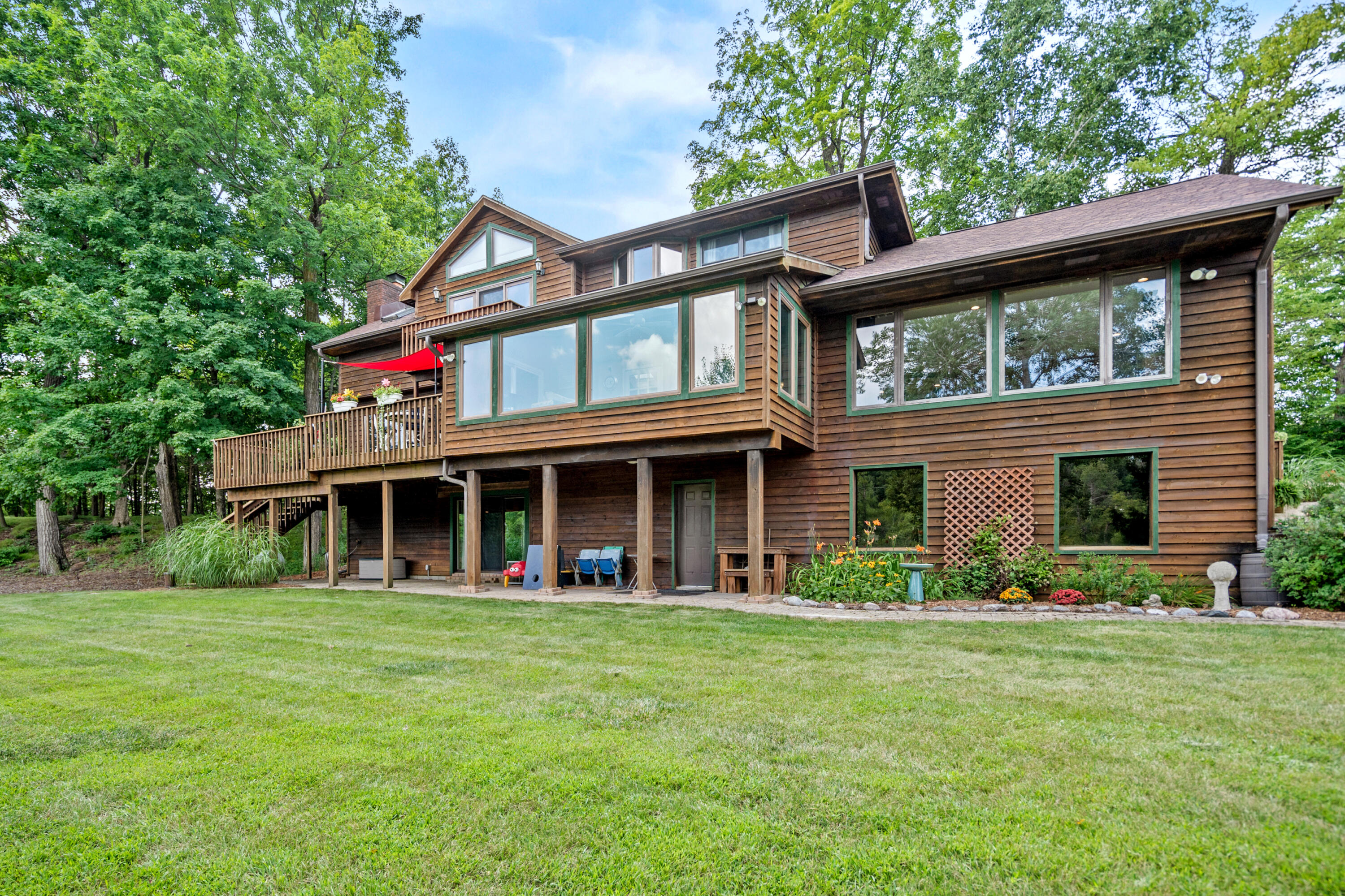 Wisconsin Lake Home for sale (MLS#: 1929388) at 6215  Riesch Rd, in West Bend, Wisconsin. (55 of 71)