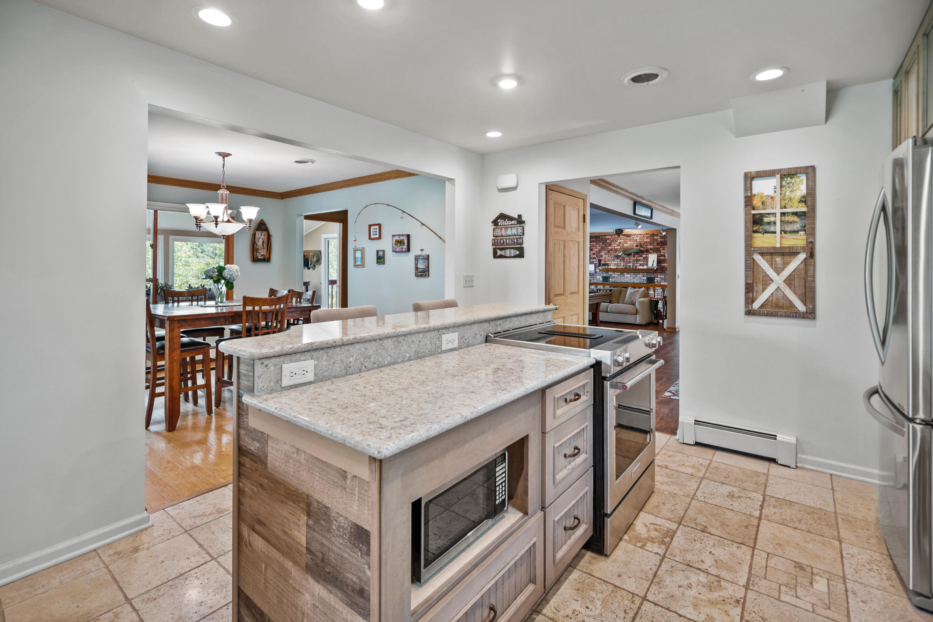 Wisconsin Lake Home for sale (MLS#: 1929388) at 6215  Riesch Rd, in West Bend, Wisconsin. (7 of 71)