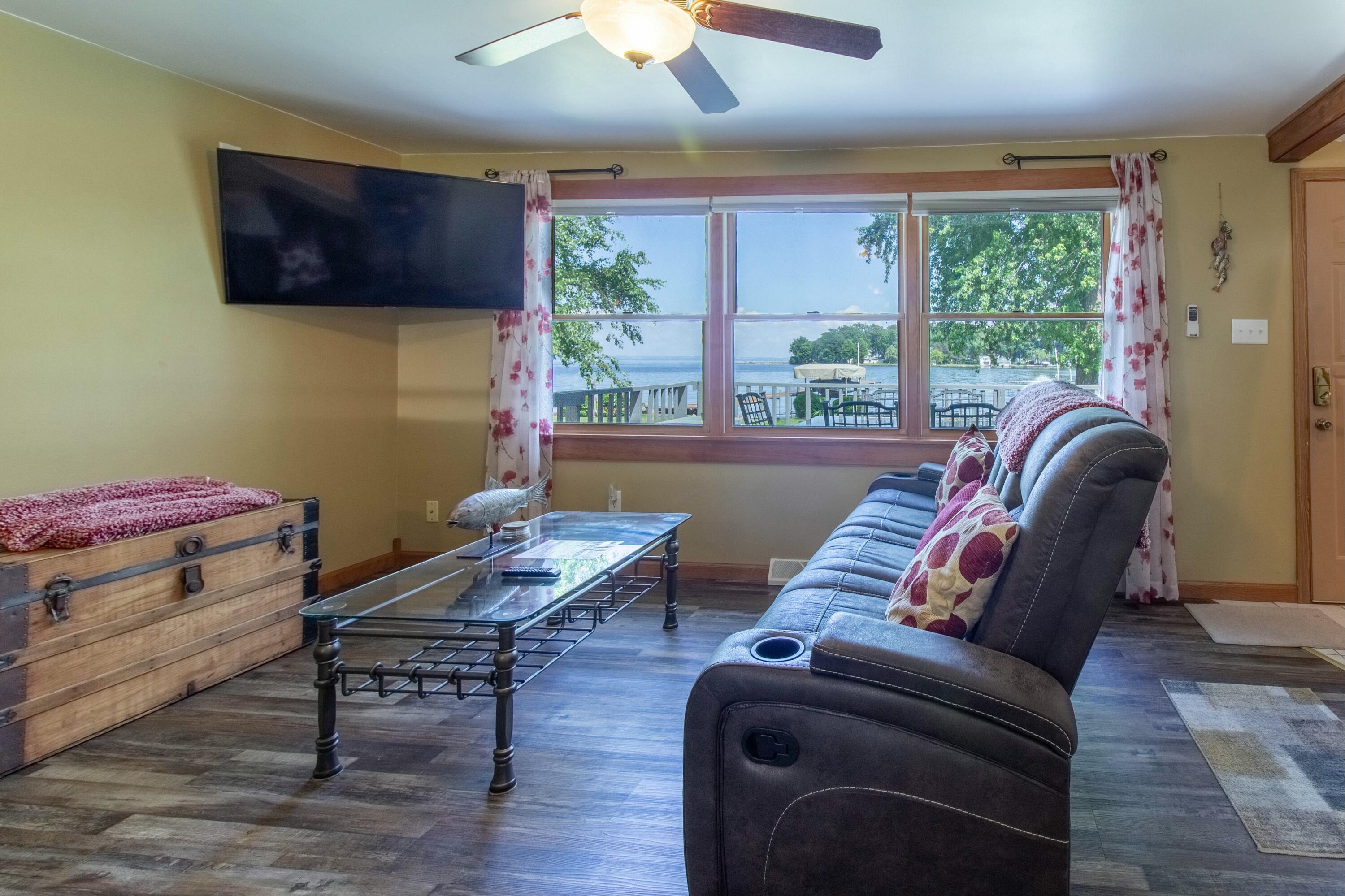 Wisconsin Lake Home for sale (MLS#: 1929410) at 5582  Lake Rd, in Black Wolf, Wisconsin. (16 of 42)