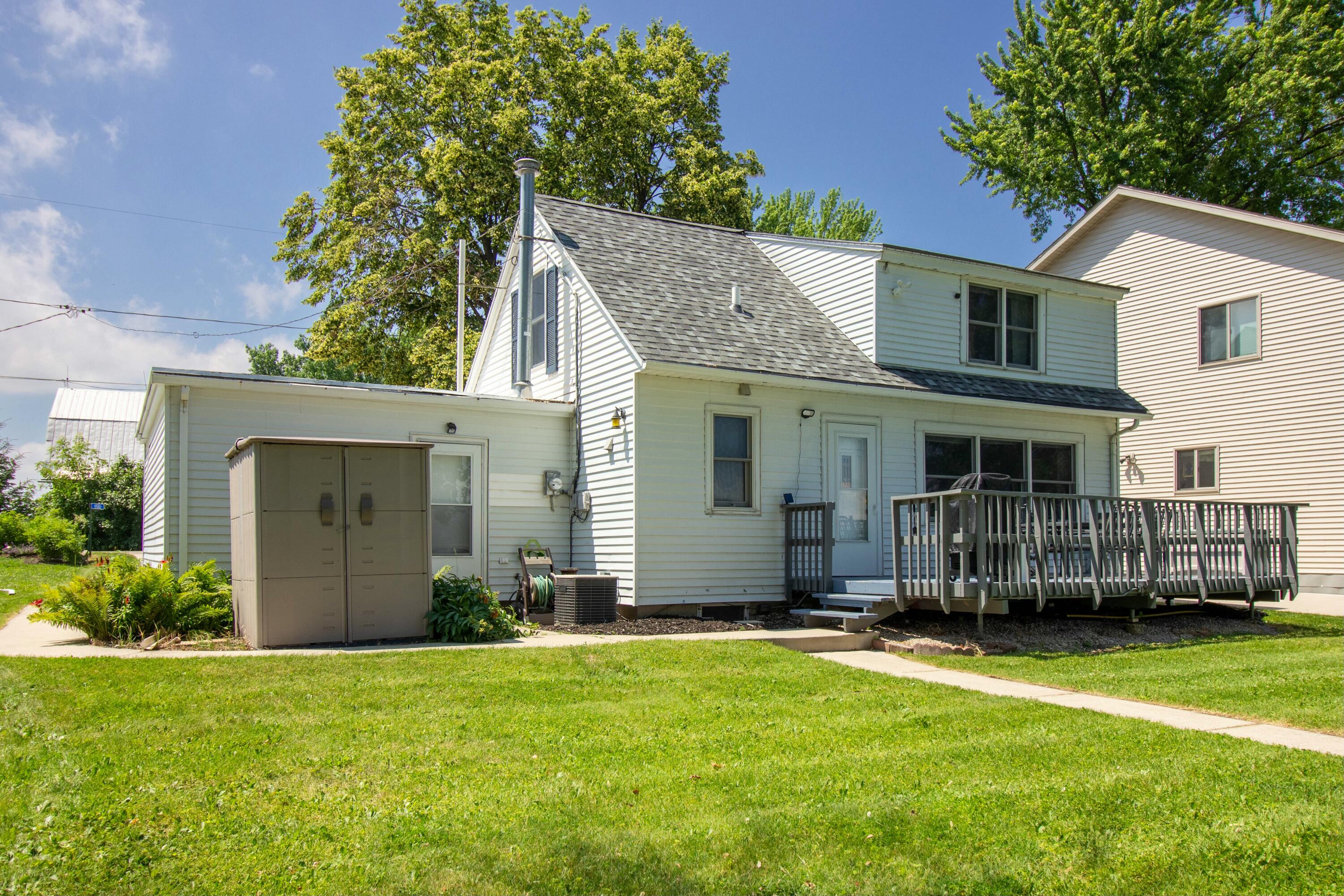 Wisconsin Lake Home for sale (MLS#: 1929410) at 5582  Lake Rd, in Black Wolf, Wisconsin. (5 of 42)
