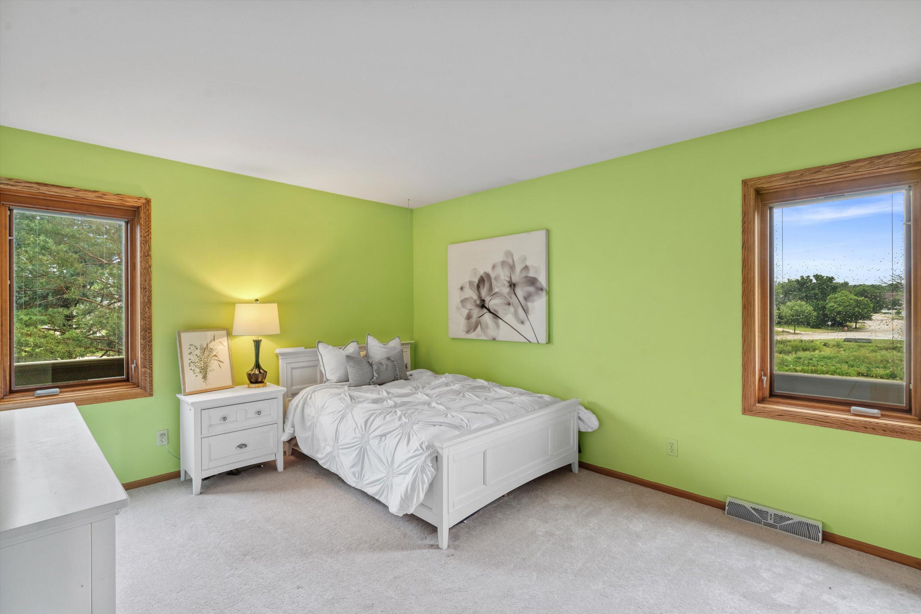 Wisconsin Lake Home for sale (MLS#: 1929420) at 2600  Whitby Ct, in Waukesha, Wisconsin. (24 of 48)
