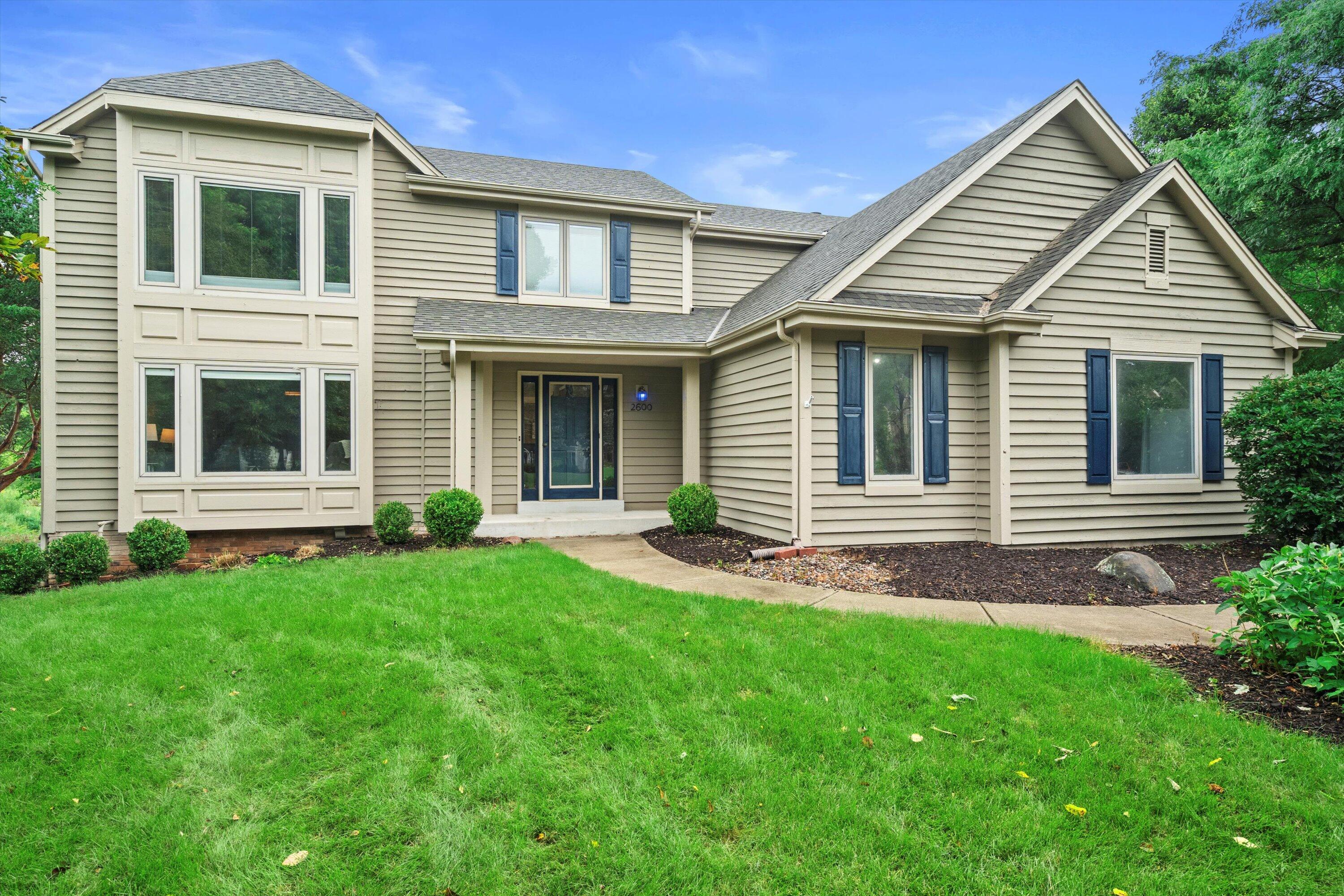 Wisconsin Lake Home for sale (MLS#: 1929420) at 2600  Whitby Ct, in Waukesha, Wisconsin. (34 of 48)