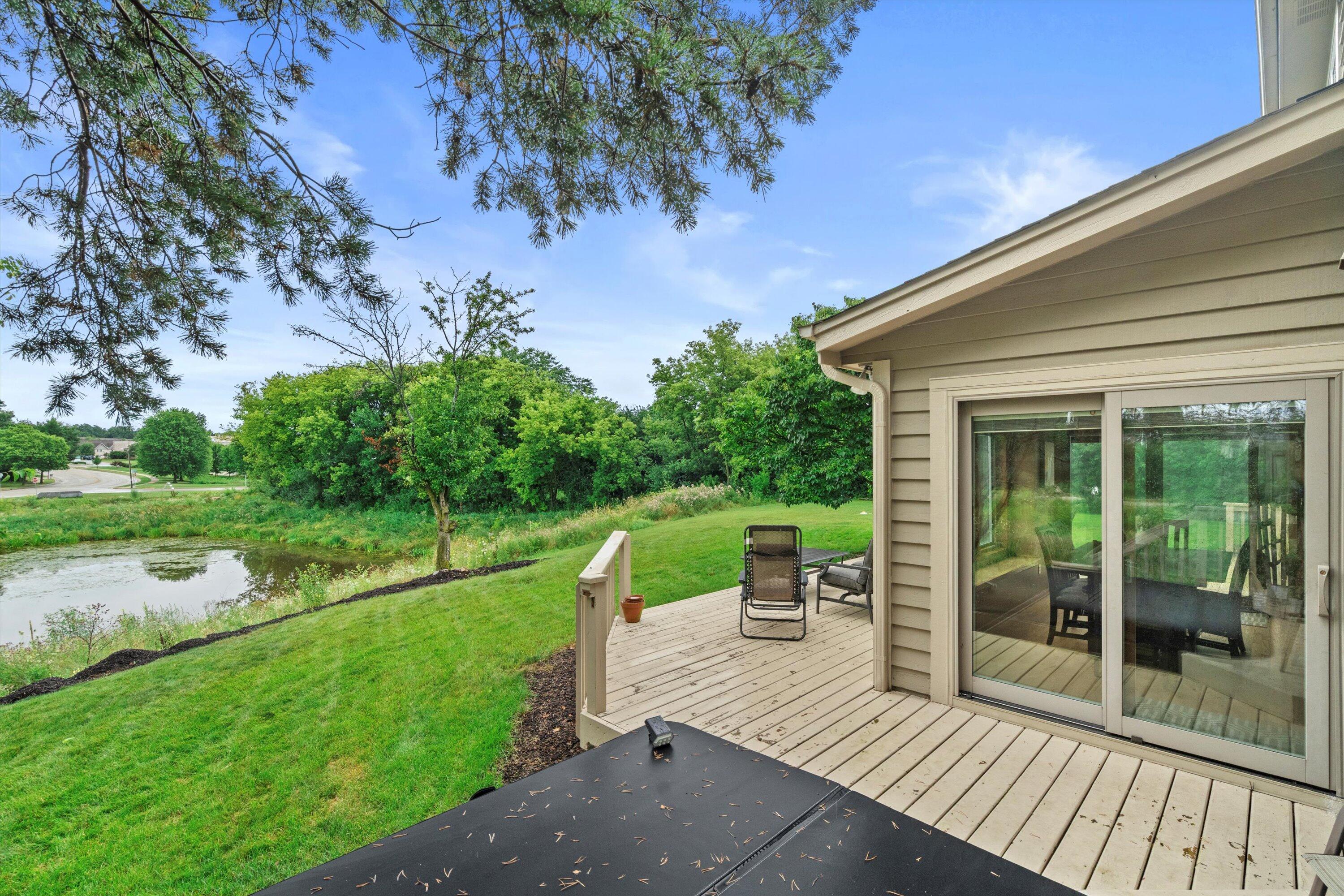 Wisconsin Lake Home for sale (MLS#: 1929420) at 2600  Whitby Ct, in Waukesha, Wisconsin. (37 of 48)