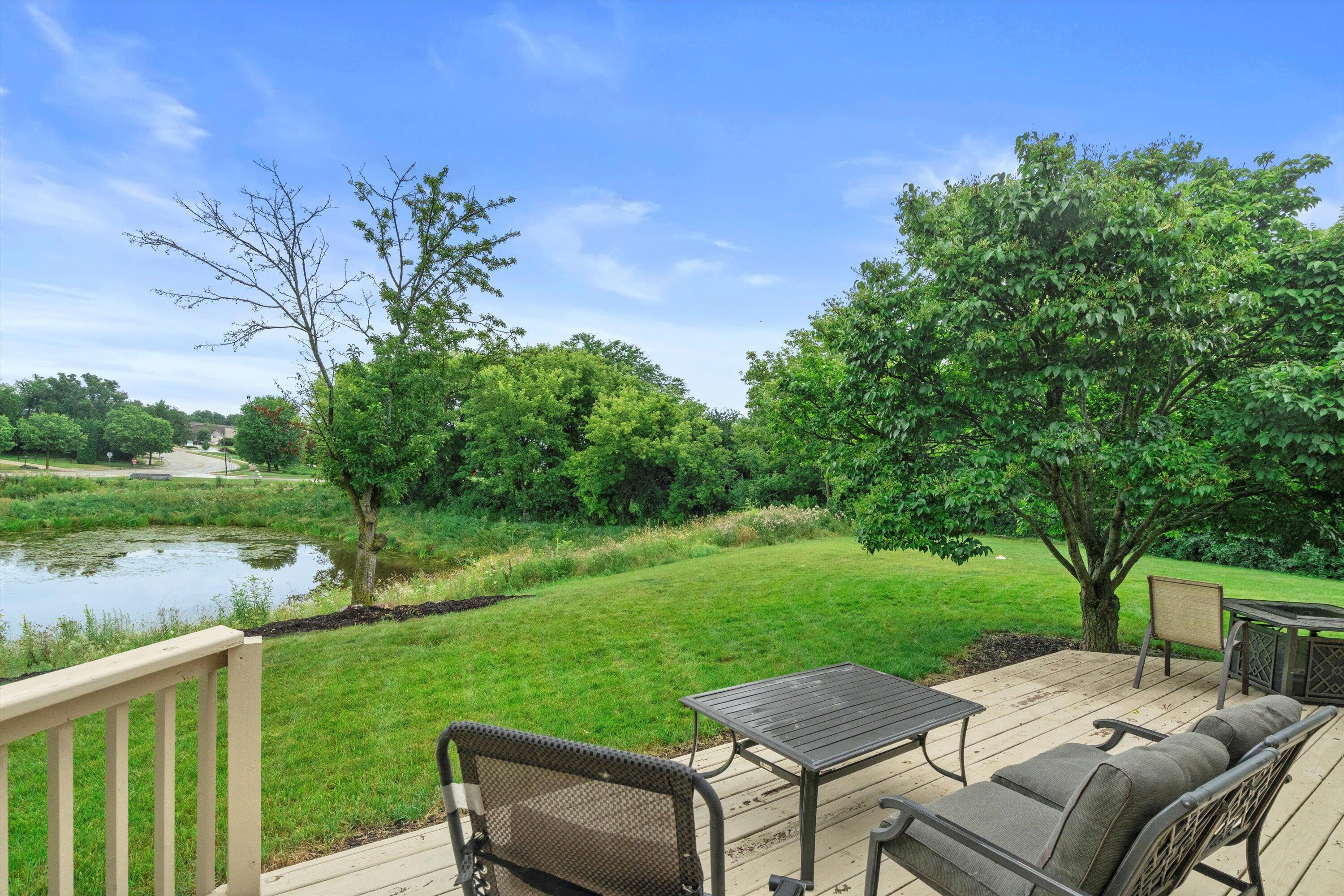 Wisconsin Lake Home for sale (MLS#: 1929420) at 2600  Whitby Ct, in Waukesha, Wisconsin. (38 of 48)