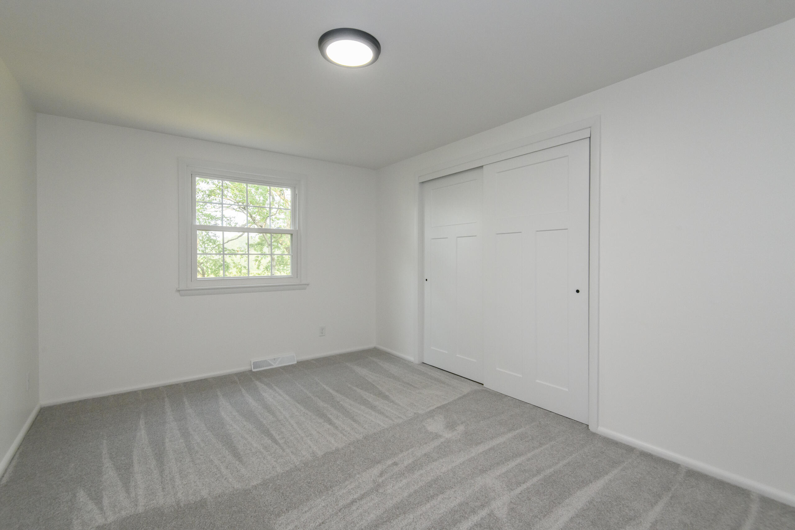 Wisconsin Lake Home for sale (MLS#: 1929446) at S95W23000  River Oaks Dr, in Vernon, Wisconsin. (26 of 51)