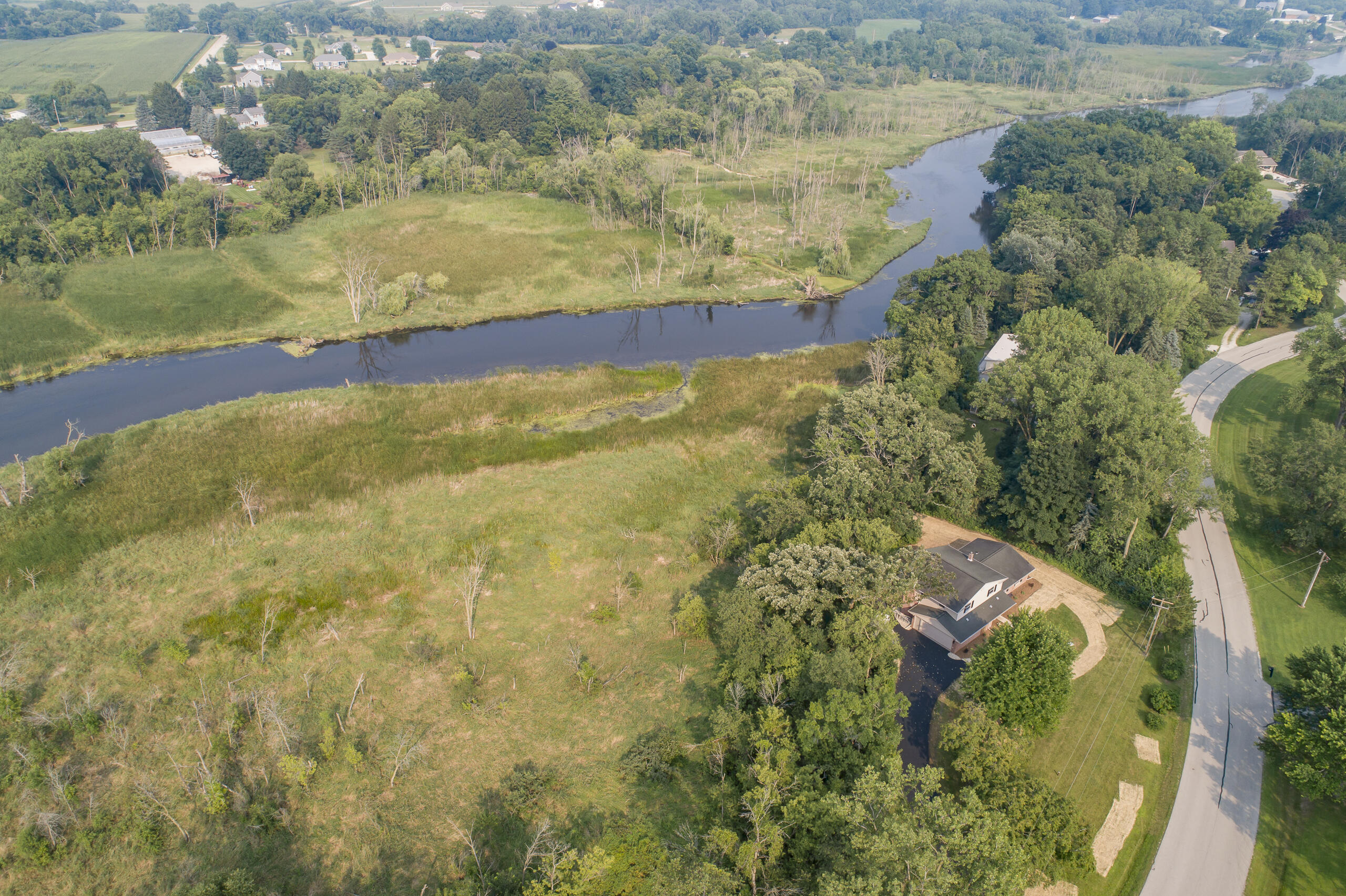 Wisconsin Lake Home for sale (MLS#: 1929446) at S95W23000  River Oaks Dr, in Vernon, Wisconsin. (47 of 51)