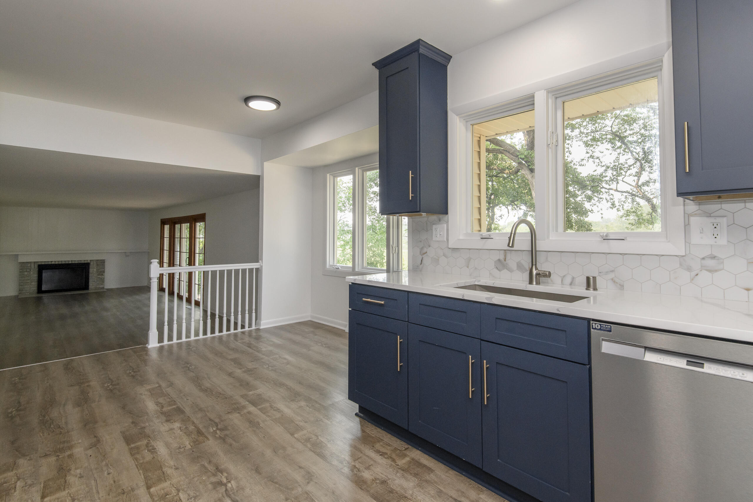 Wisconsin Lake Home for sale (MLS#: 1929446) at S95W23000  River Oaks Dr, in Vernon, Wisconsin. (6 of 51)