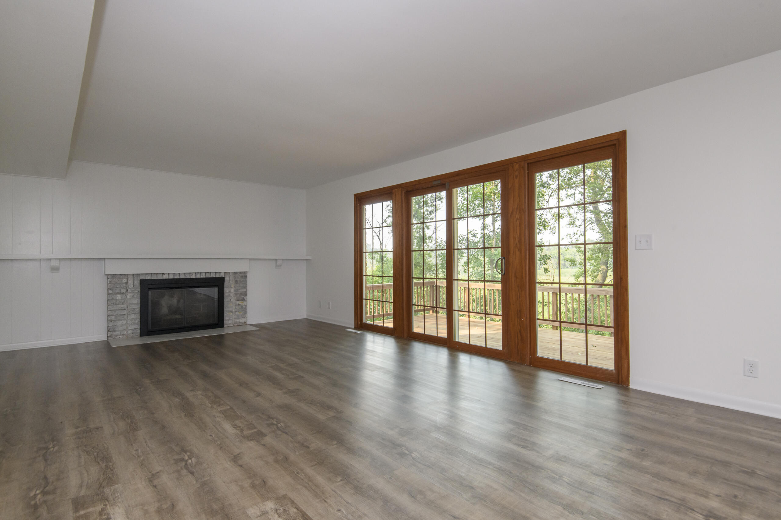 Wisconsin Lake Home for sale (MLS#: 1929446) at S95W23000  River Oaks Dr, in Vernon, Wisconsin. (7 of 51)
