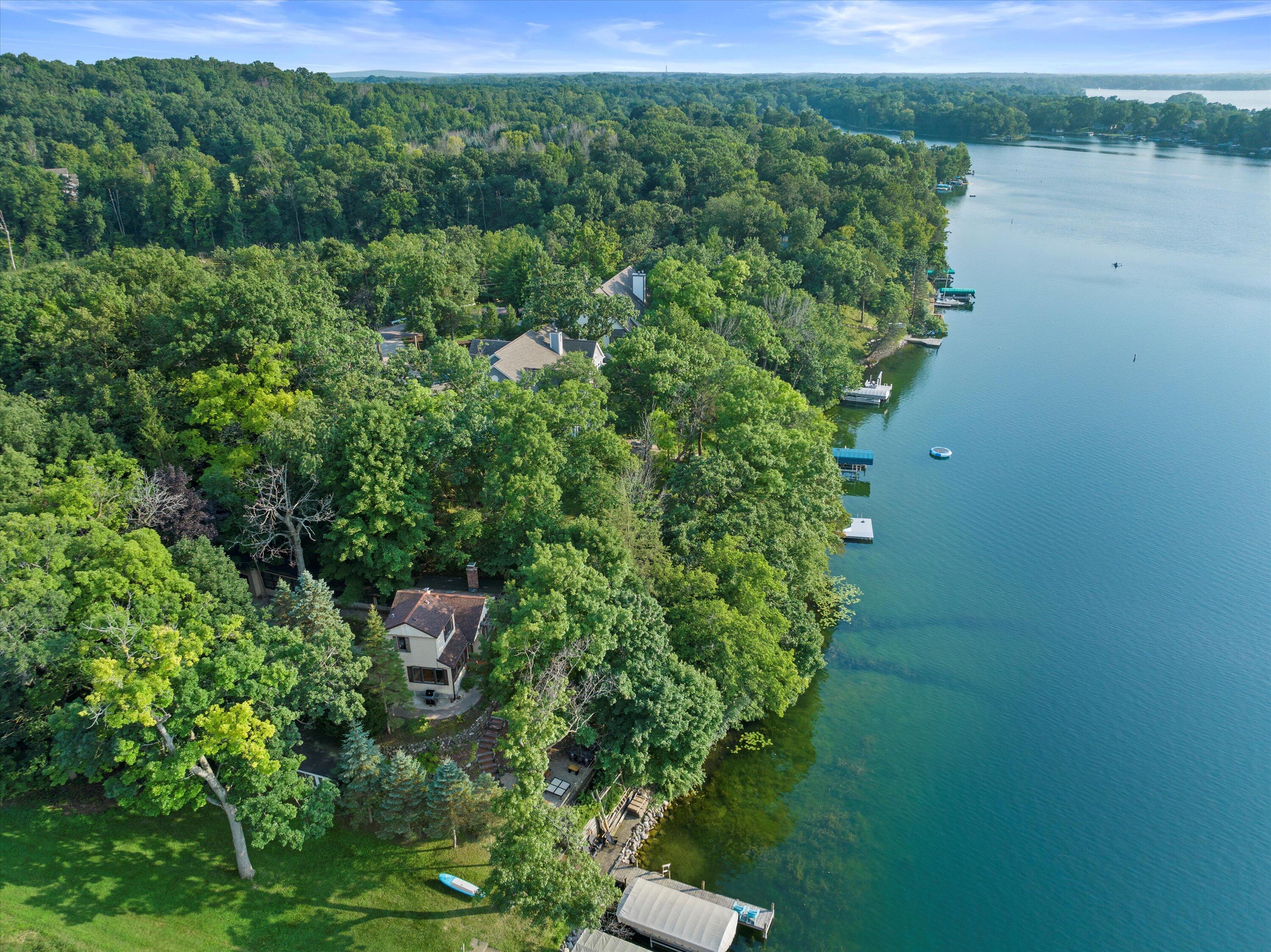 Wisconsin Lake Home for sale (MLS#: 1929537) at W329N6495  Forest Dr, in Merton, Wisconsin. (11 of 62)