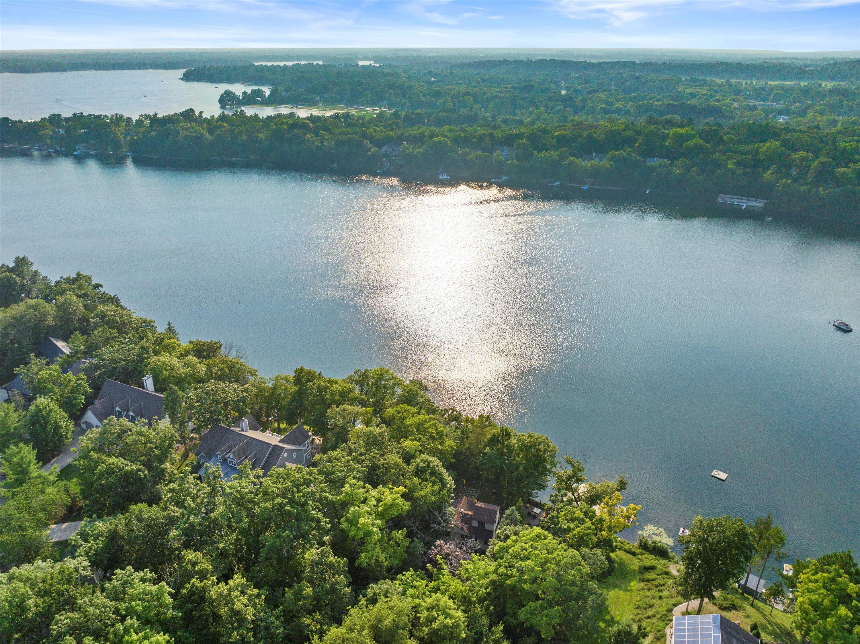 Wisconsin Lake Home for sale (MLS#: 1929537) at W329N6495  Forest Dr, in Merton, Wisconsin. (15 of 62)