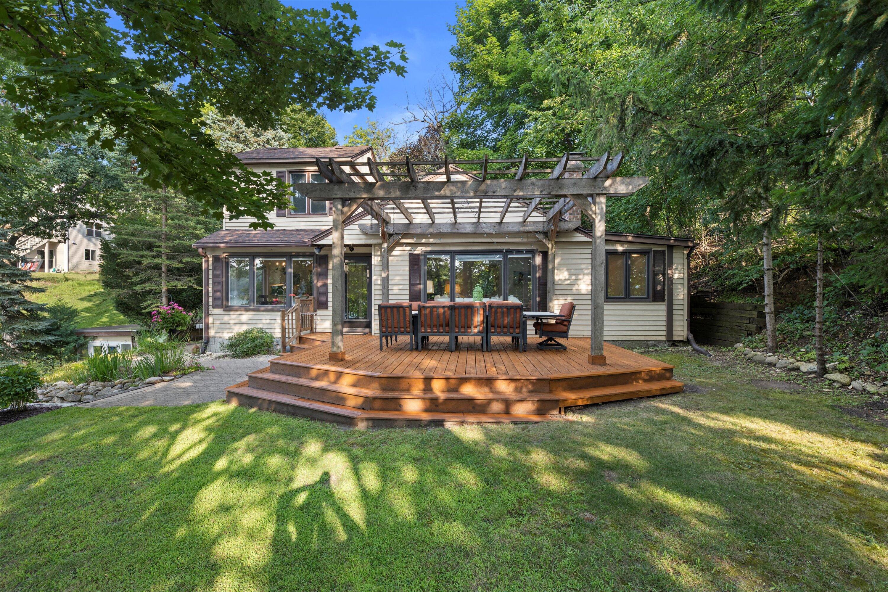 Wisconsin Lake Home for sale (MLS#: 1929537) at W329N6495  Forest Dr, in Merton, Wisconsin. (22 of 62)