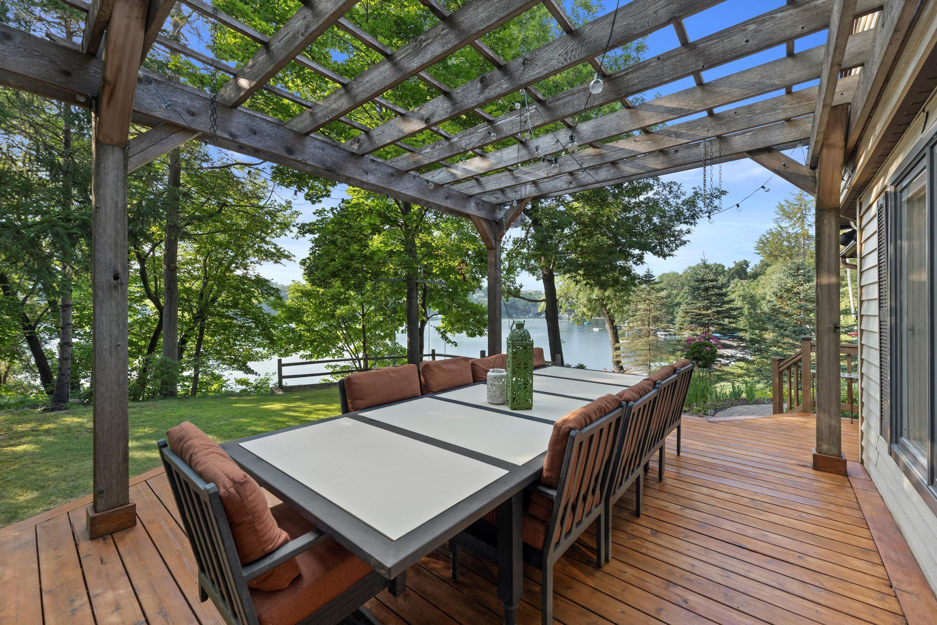 Wisconsin Lake Home for sale (MLS#: 1929537) at W329N6495  Forest Dr, in Merton, Wisconsin. (6 of 62)