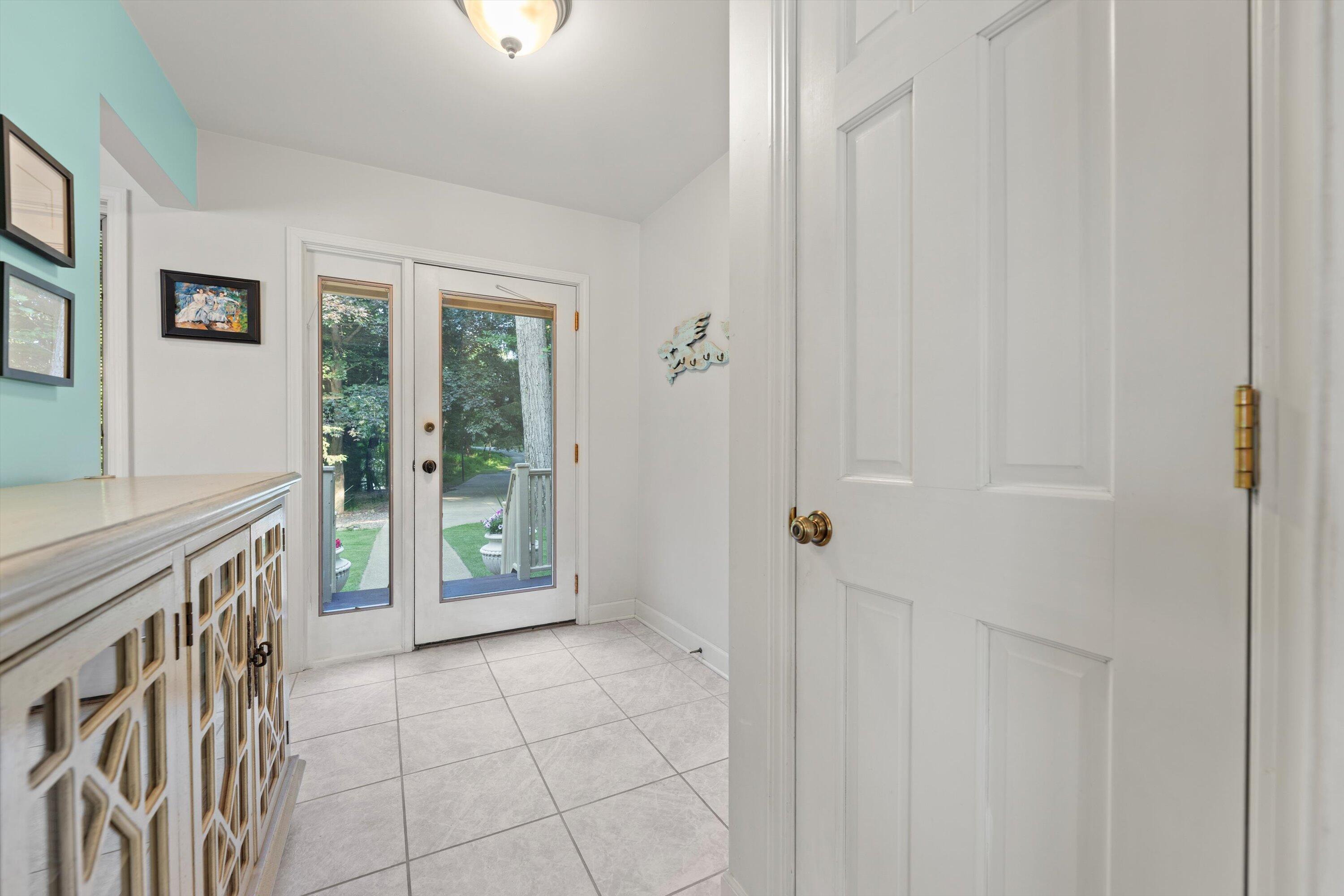 Wisconsin Lake Home for sale (MLS#: 1929537) at W329N6495  Forest Dr, in Merton, Wisconsin. (52 of 62)