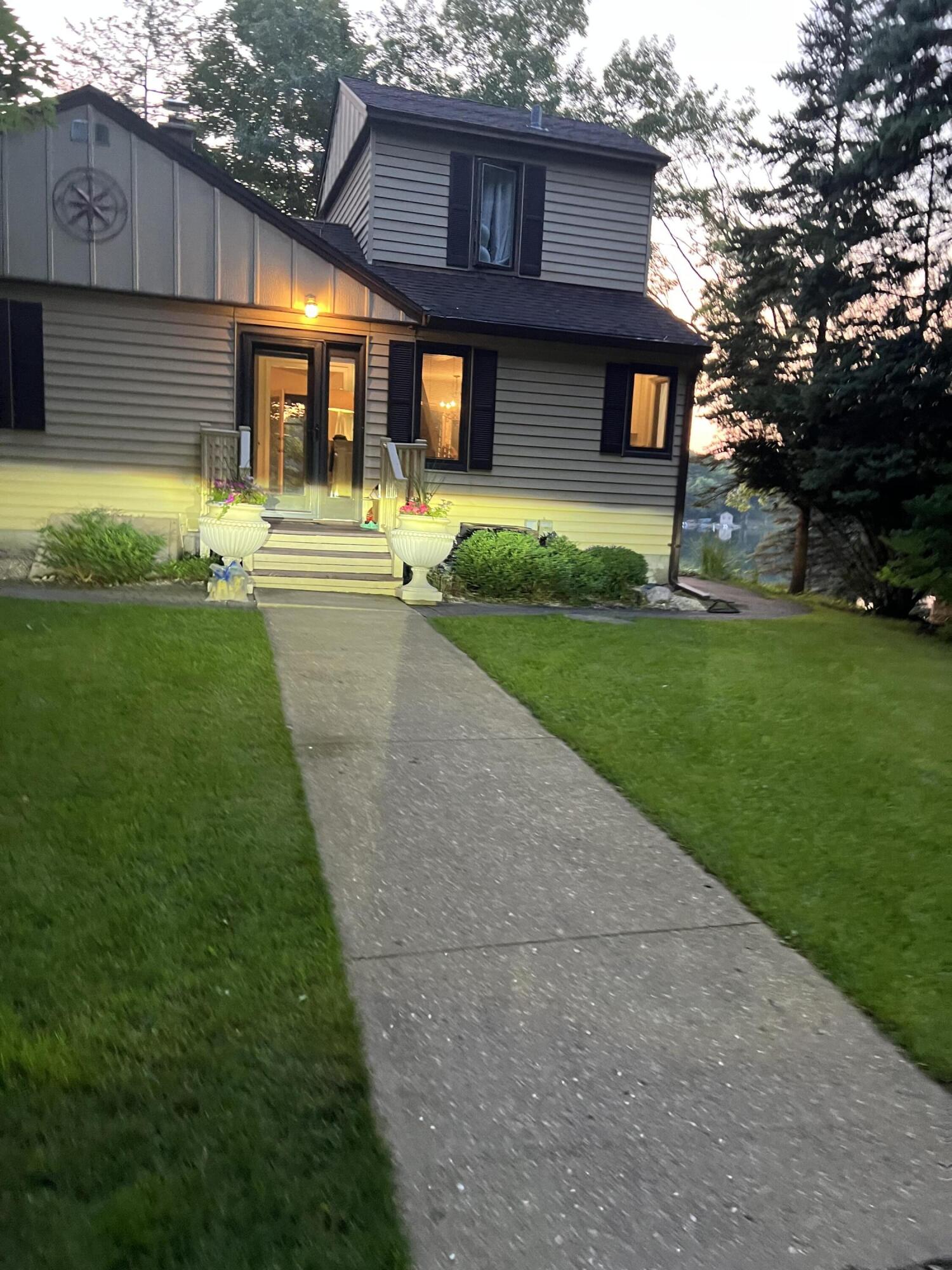 Wisconsin Lake Home for sale (MLS#: 1929537) at W329N6495  Forest Dr, in Merton, Wisconsin. (56 of 62)