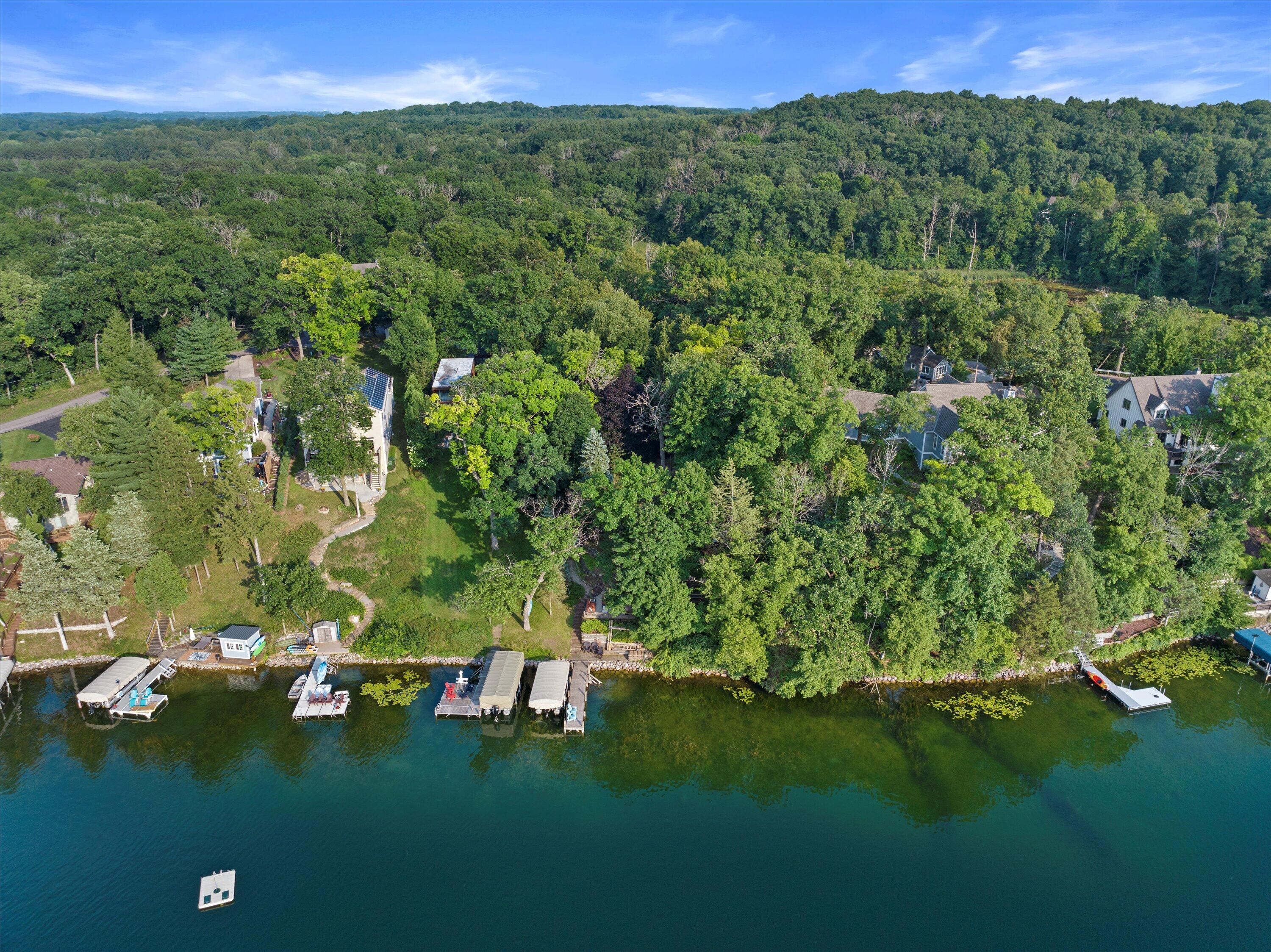 Wisconsin Lake Home for sale (MLS#: 1929537) at W329N6495  Forest Dr, in Merton, Wisconsin. (9 of 62)