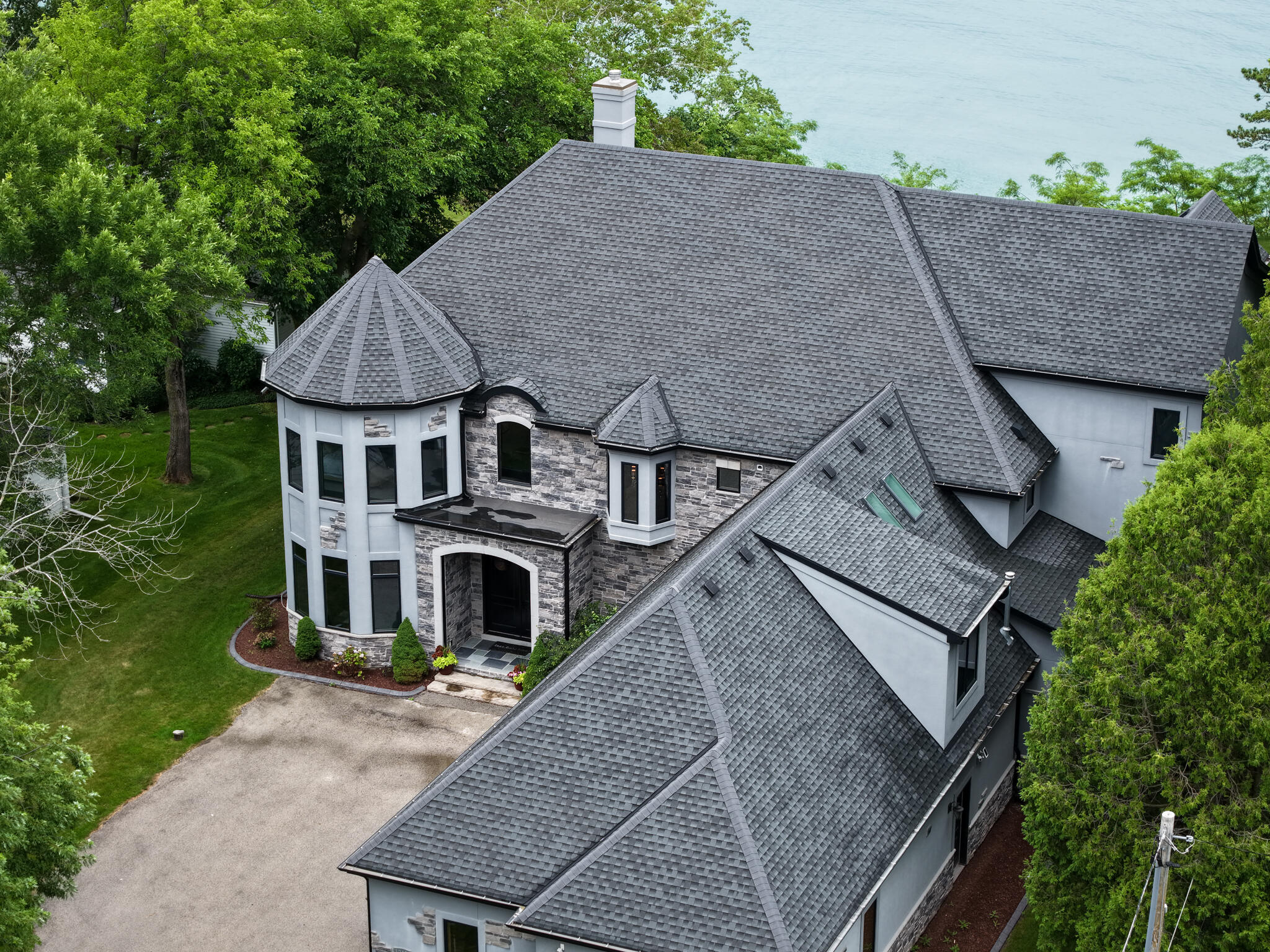 Wisconsin Lake Home for sale (MLS#: 1929642) at 12420 N Lake Shore Dr, in Mequon, Wisconsin. (2 of 88)
