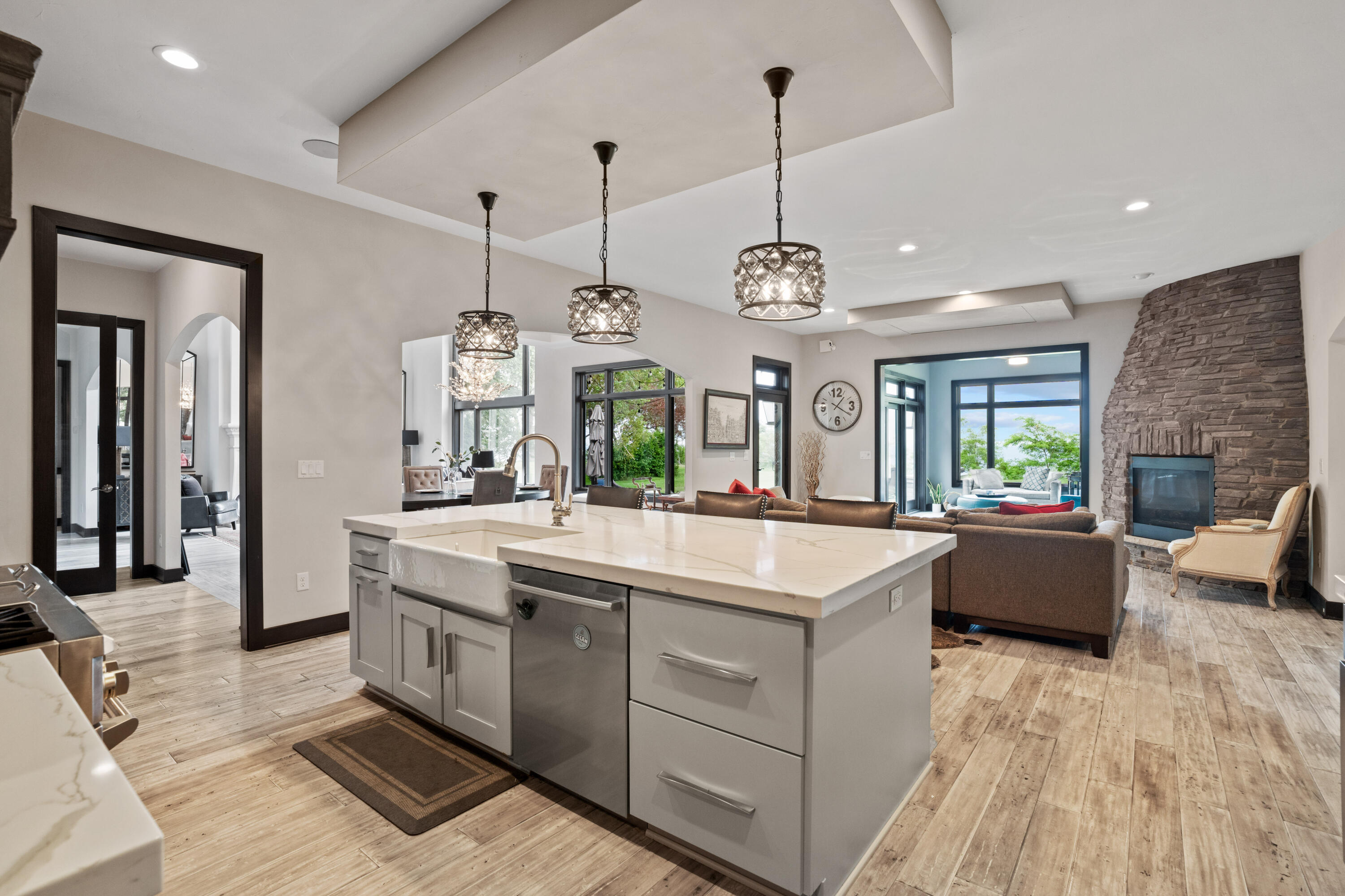 Wisconsin Lake Home for sale (MLS#: 1929642) at 12420 N Lake Shore Dr, in Mequon, Wisconsin. (15 of 88)