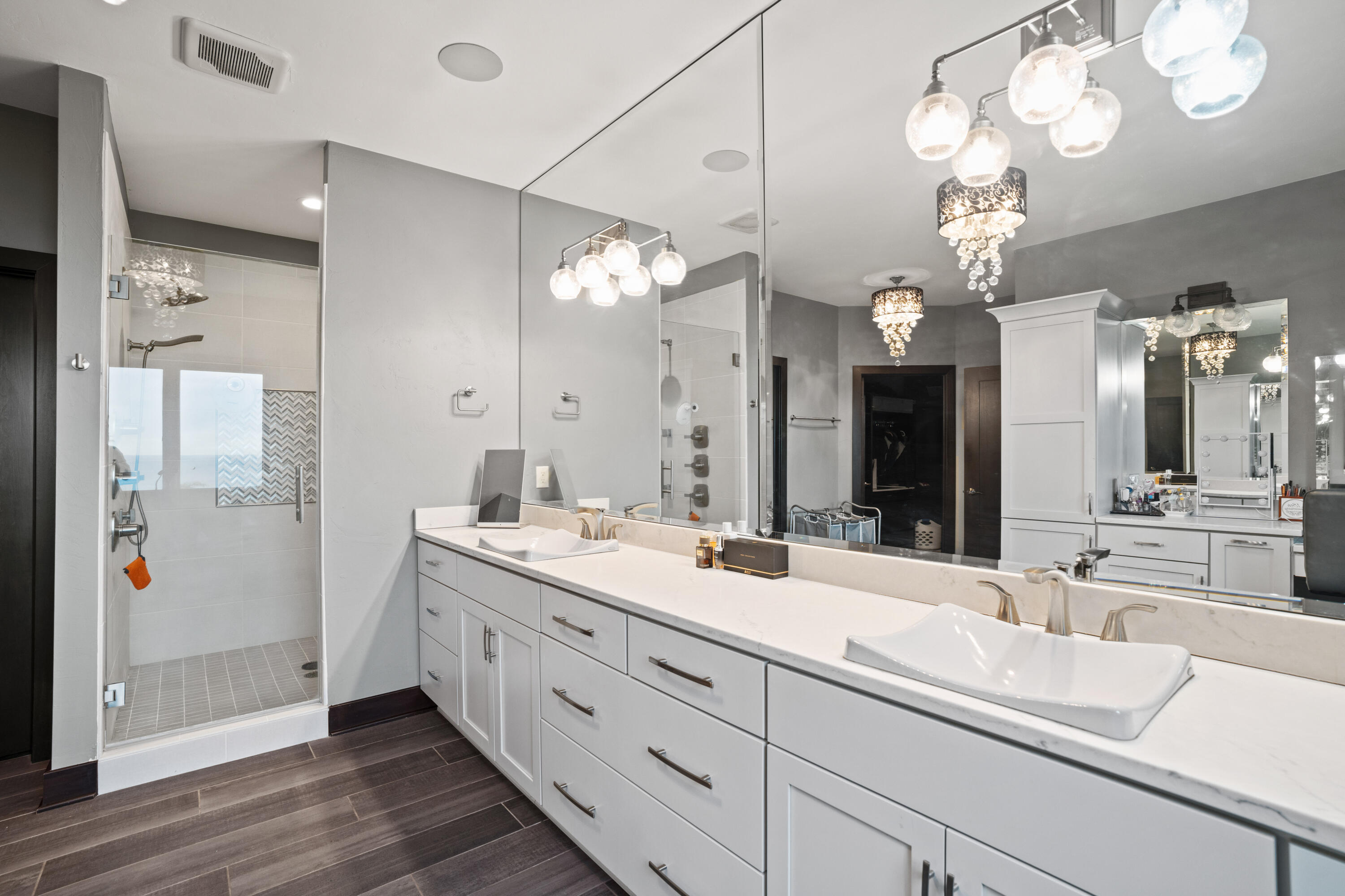 Wisconsin Lake Home for sale (MLS#: 1929642) at 12420 N Lake Shore Dr, in Mequon, Wisconsin. (40 of 88)