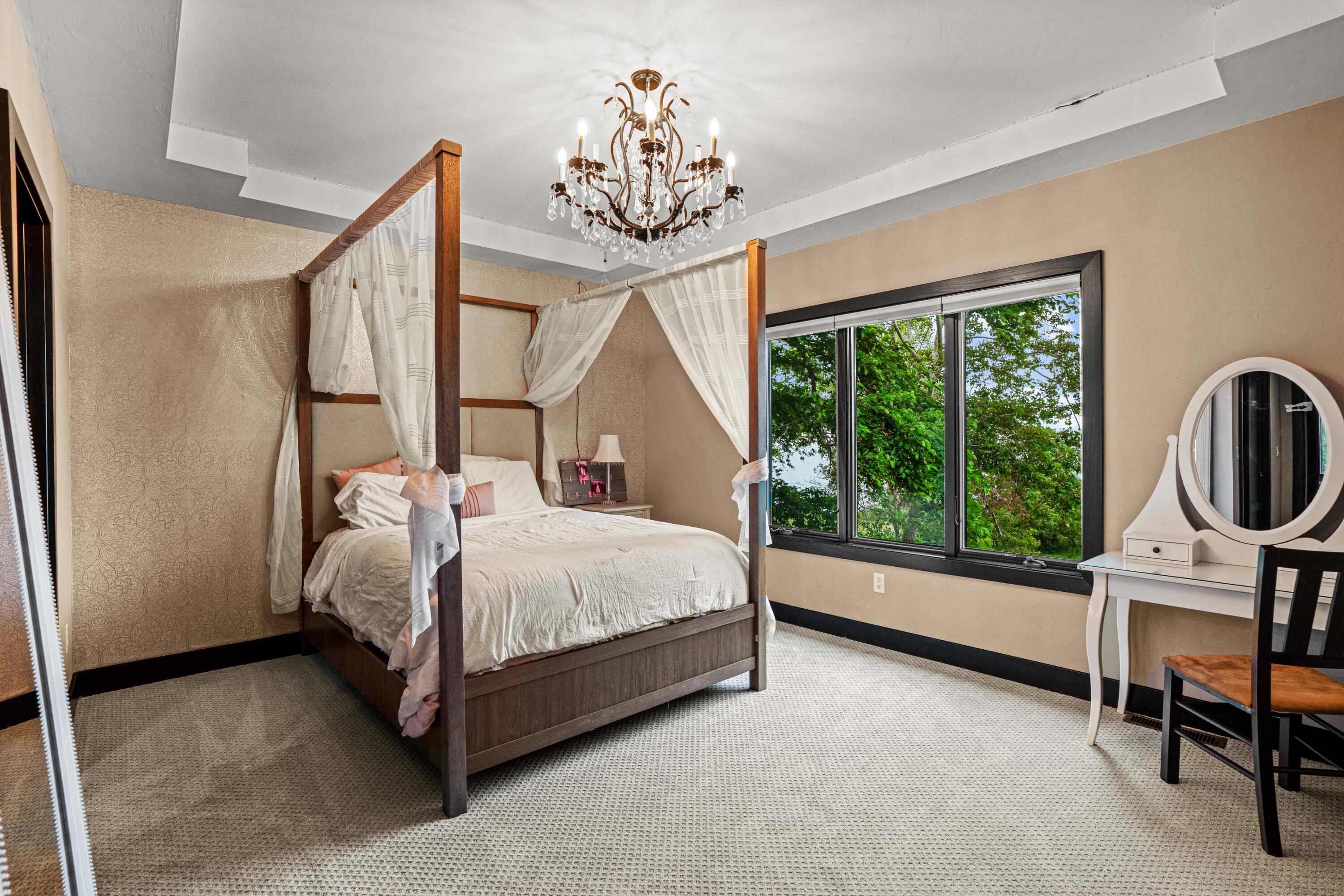 Wisconsin Lake Home for sale (MLS#: 1929642) at 12420 N Lake Shore Dr, in Mequon, Wisconsin. (46 of 88)
