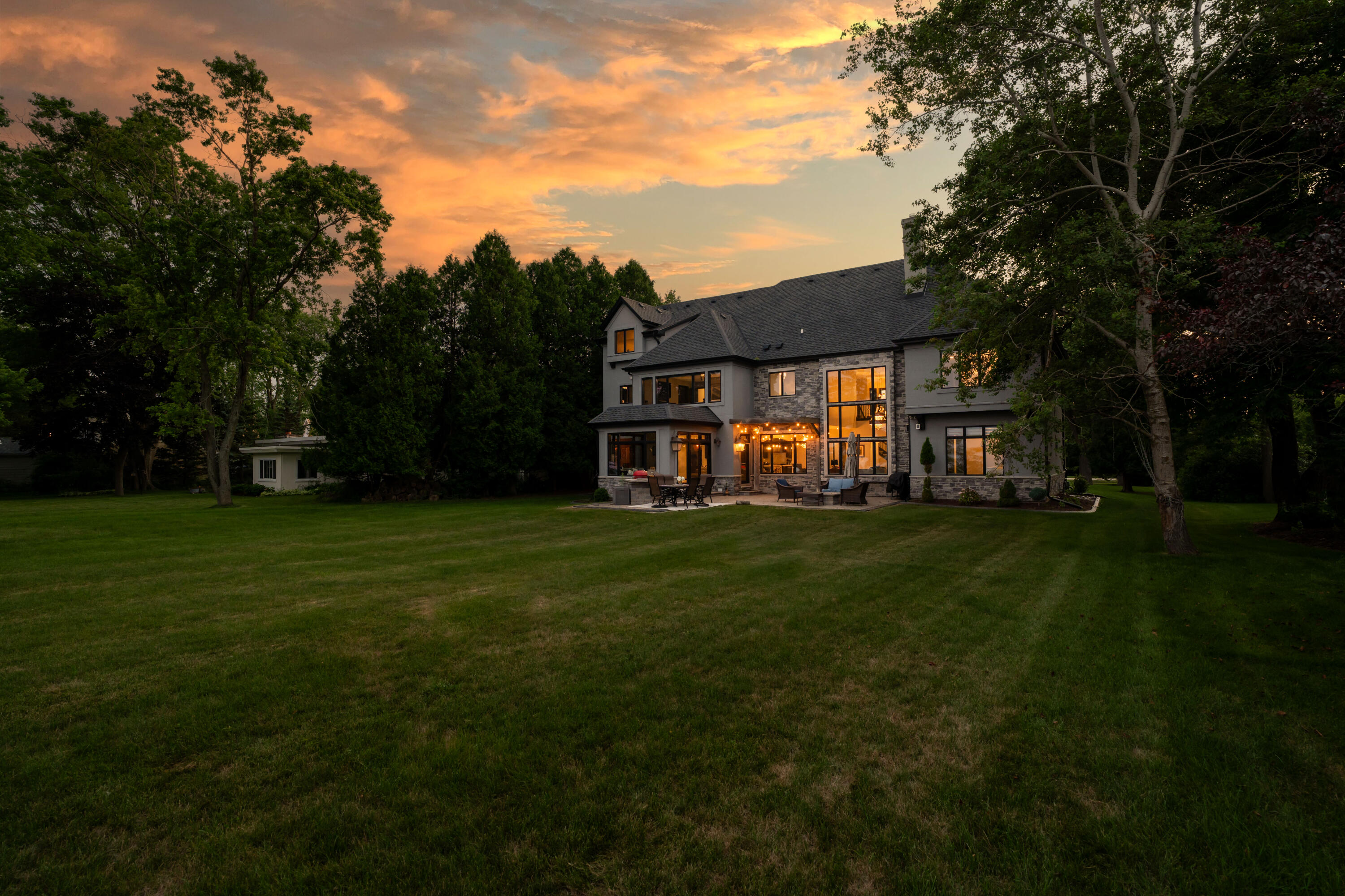 Wisconsin Lake Home for sale (MLS#: 1929642) at 12420 N Lake Shore Dr, in Mequon, Wisconsin. (72 of 88)