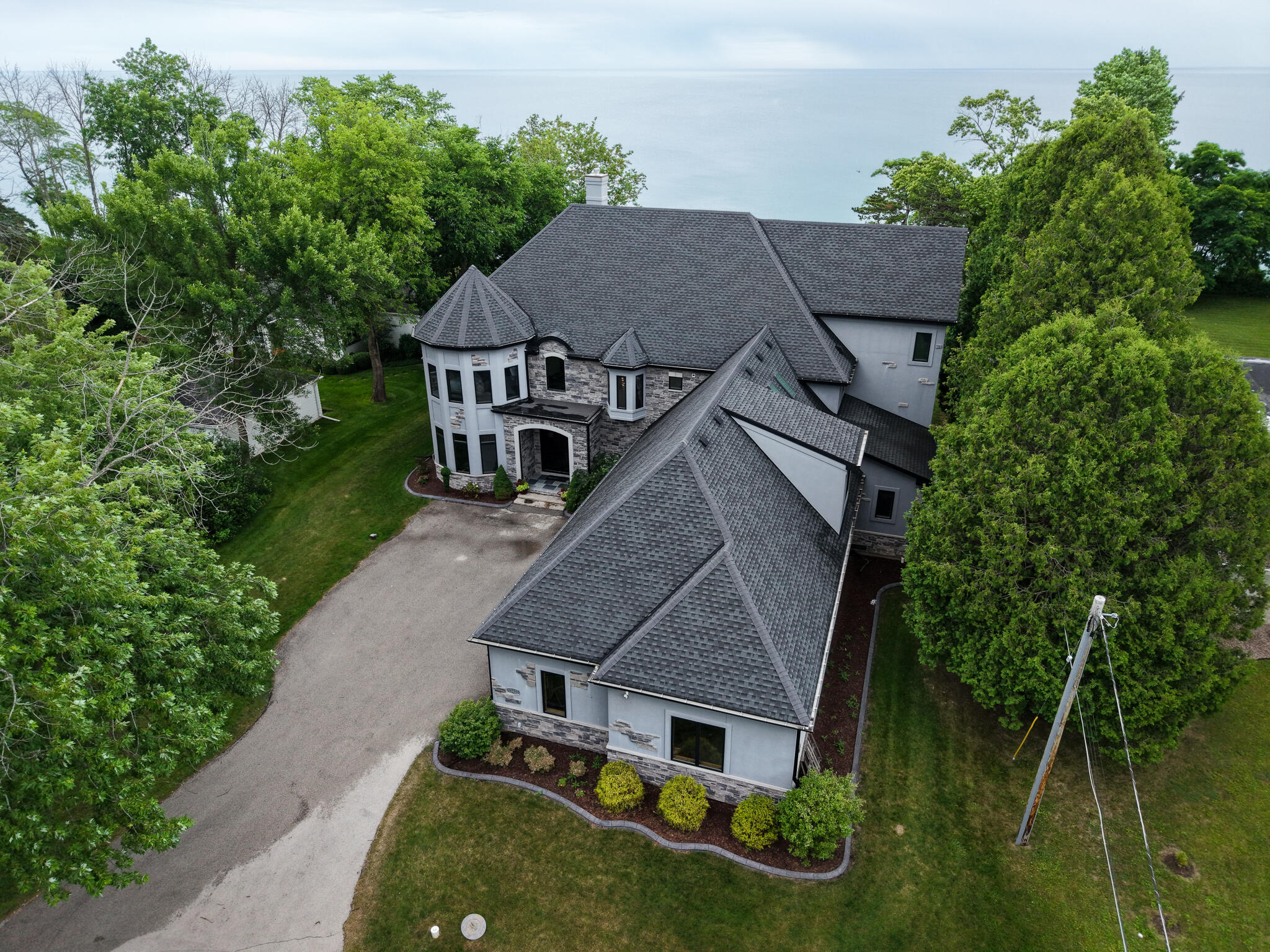 Wisconsin Lake Home for sale (MLS#: 1929642) at 12420 N Lake Shore Dr, in Mequon, Wisconsin. (79 of 88)