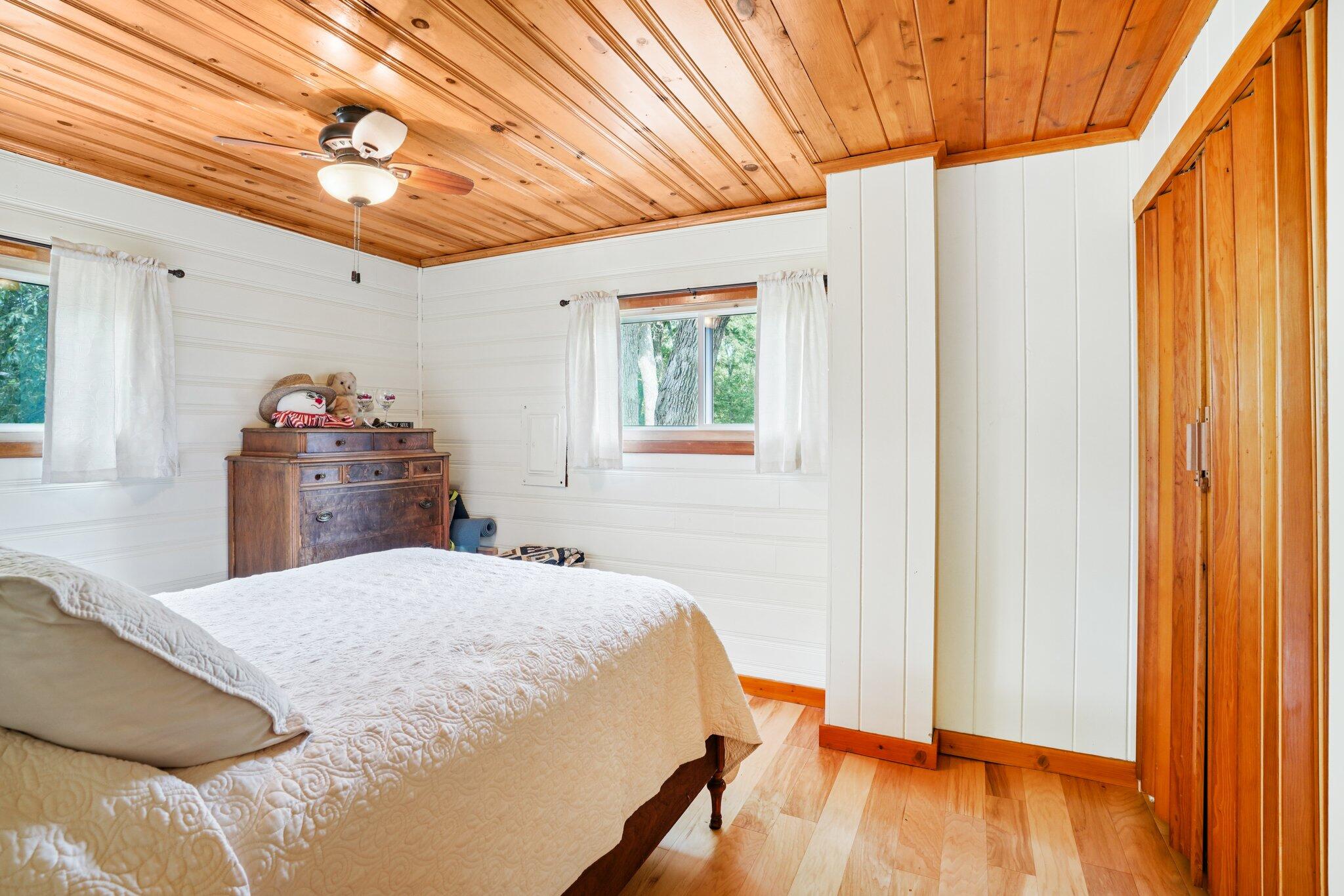 Wisconsin Lake Home for sale (MLS#: 1929751) at N3219  Cherry Rd, in Geneva, Wisconsin. (16 of 56)