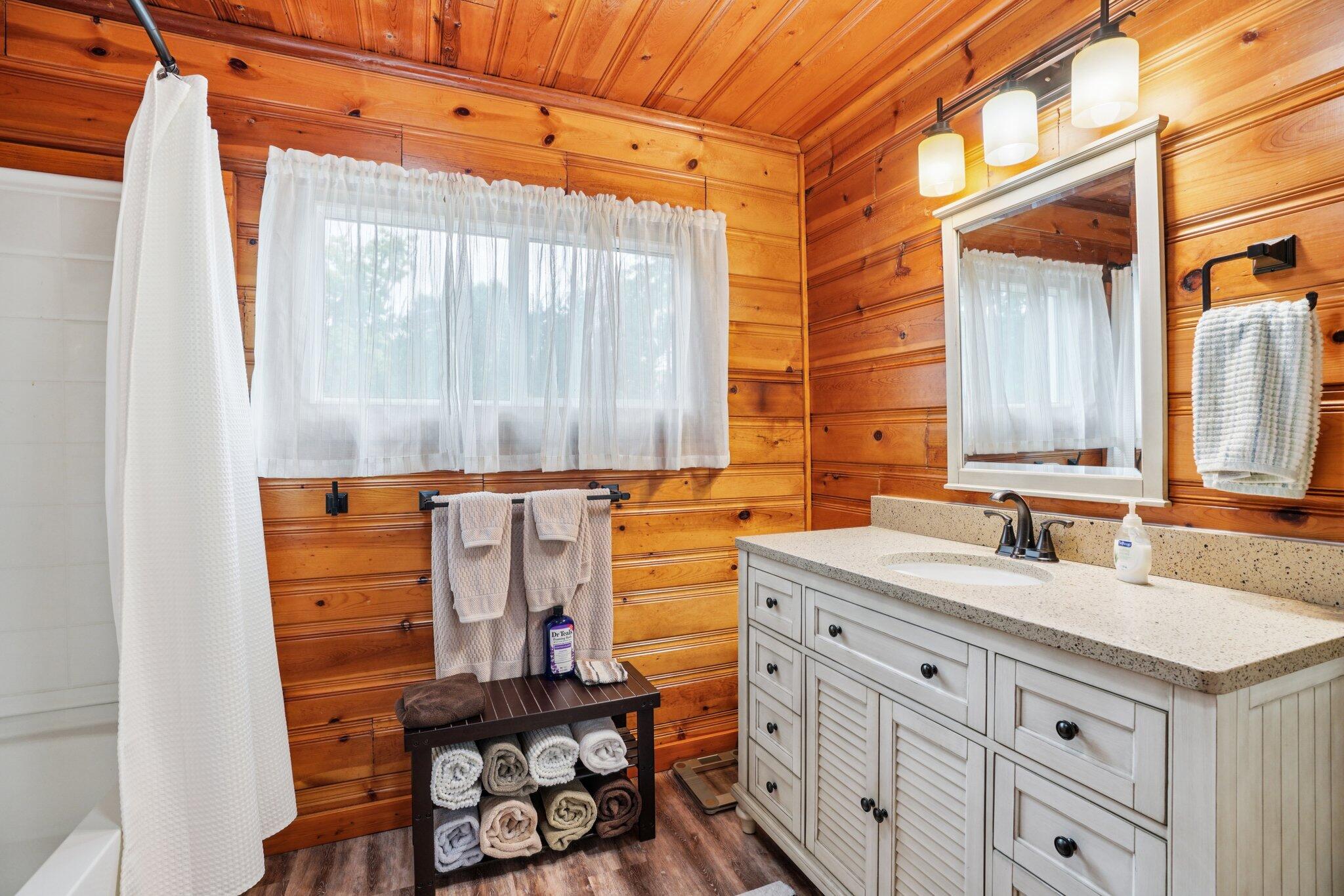 Wisconsin Lake Home for sale (MLS#: 1929751) at N3219  Cherry Rd, in Geneva, Wisconsin. (20 of 56)