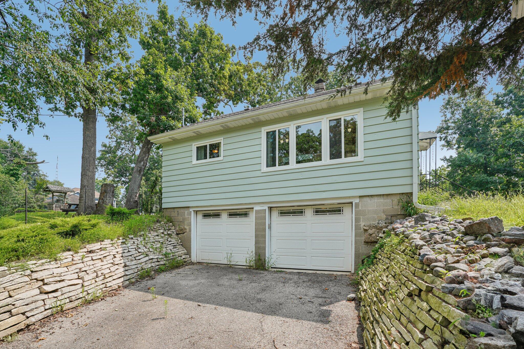 Wisconsin Lake Home for sale (MLS#: 1929751) at N3219  Cherry Rd, in Geneva, Wisconsin. (3 of 56)