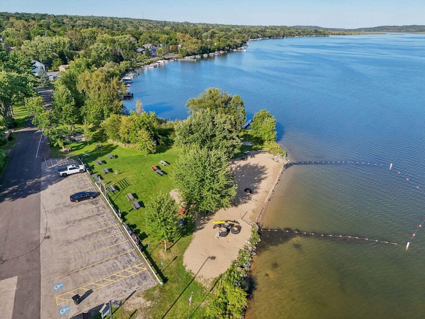Wisconsin Lake Home for sale (MLS#: 1929751) at N3219  Cherry Rd, in Geneva, Wisconsin. (35 of 56)