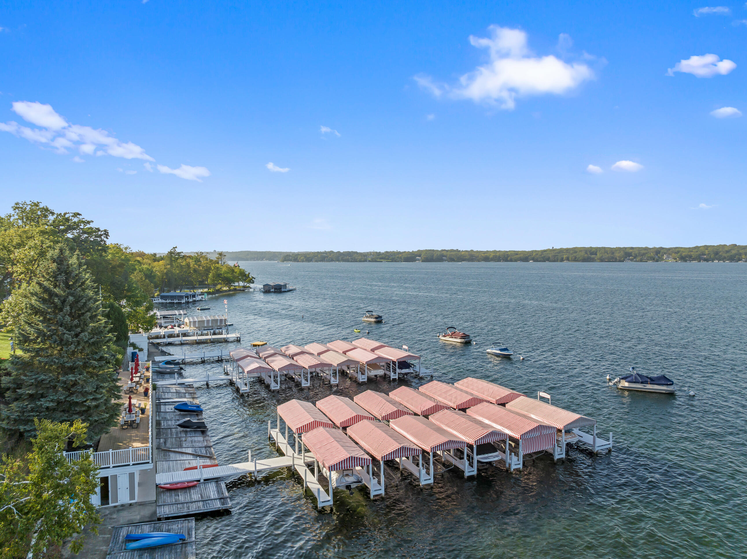 Wisconsin Lake Home for sale (MLS#: 1929797) at N1814  Highland Rd, in Linn, Wisconsin. (21 of 100)
