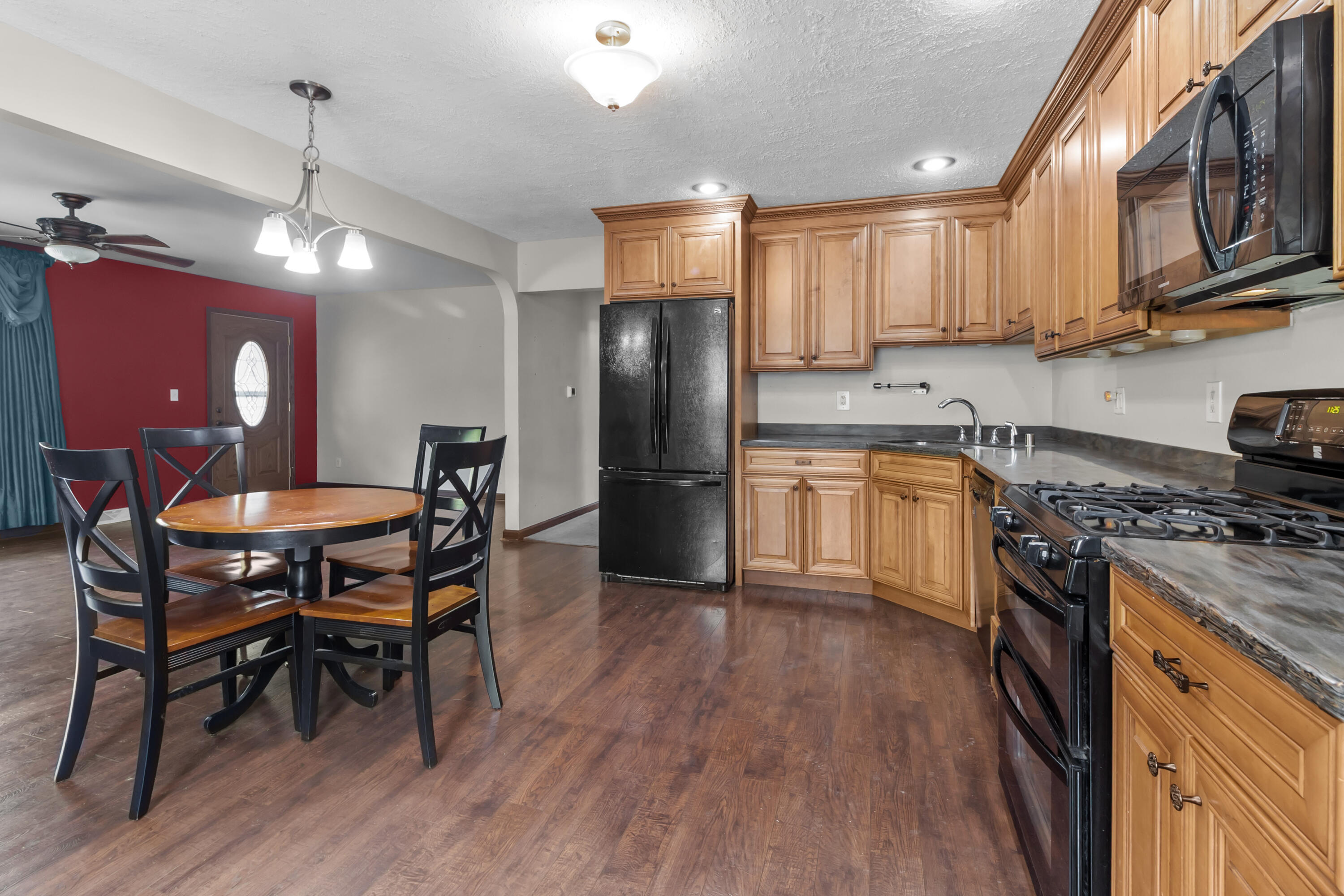Wisconsin Lake Home for sale (MLS#: 1929927) at N7134  Poplar Ln, in Sugar Creek, Wisconsin. (6 of 31)