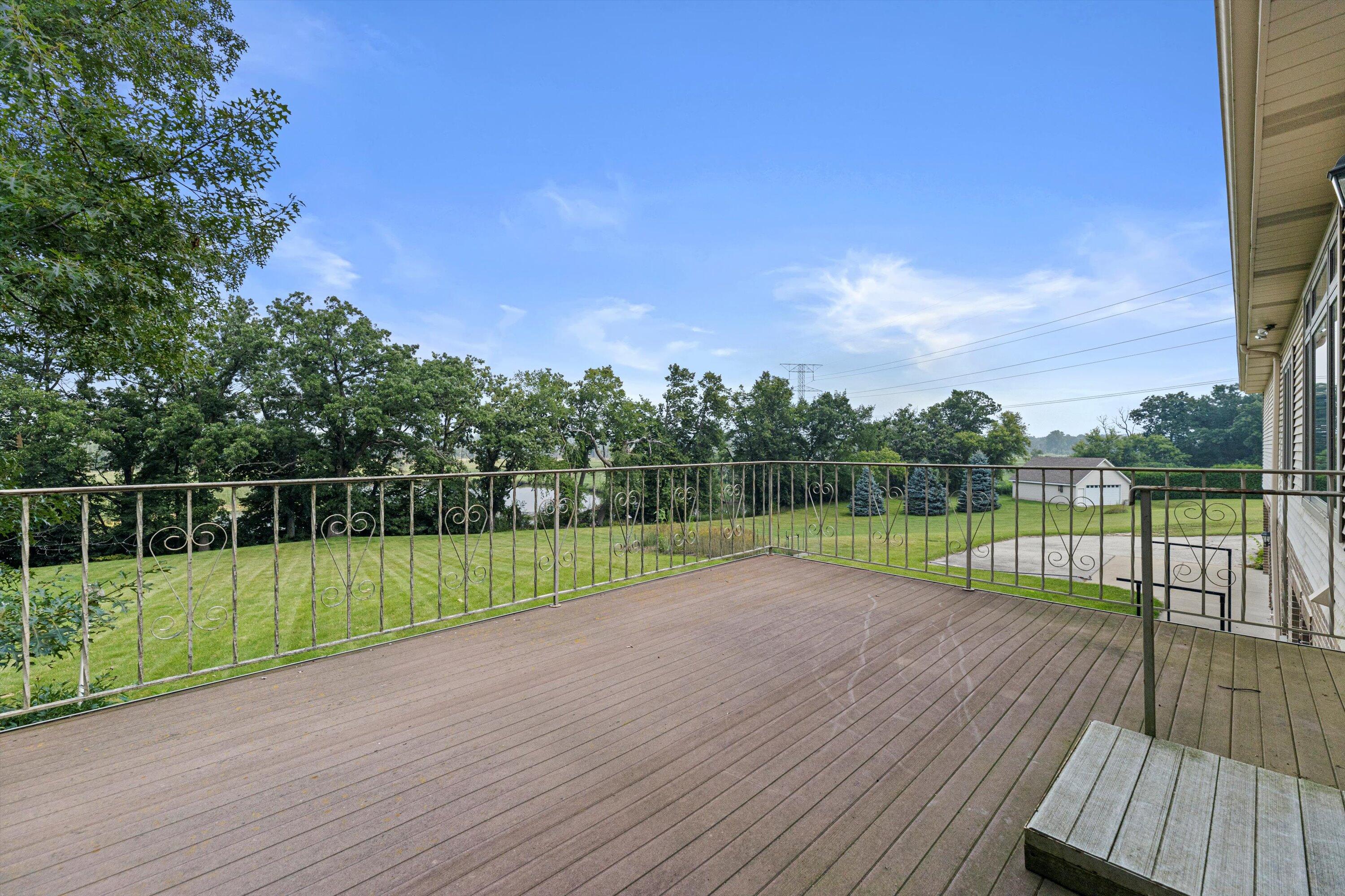 Wisconsin Lake Home for sale (MLS#: 1930044) at S94W23620  Kunzendorf Ct, in Vernon, Wisconsin. (12 of 68)