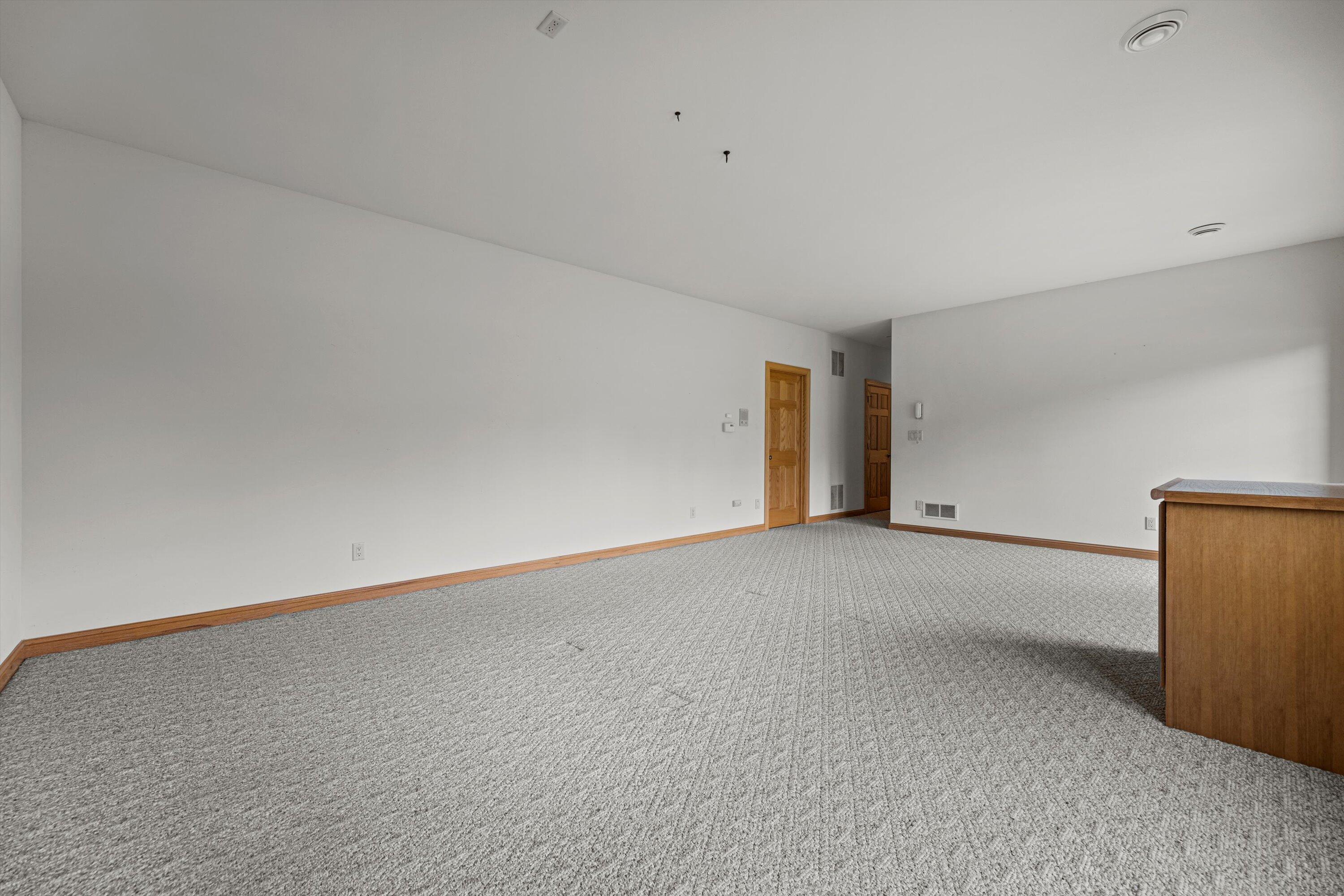 Wisconsin Lake Home for sale (MLS#: 1930044) at S94W23620  Kunzendorf Ct, in Vernon, Wisconsin. (39 of 68)