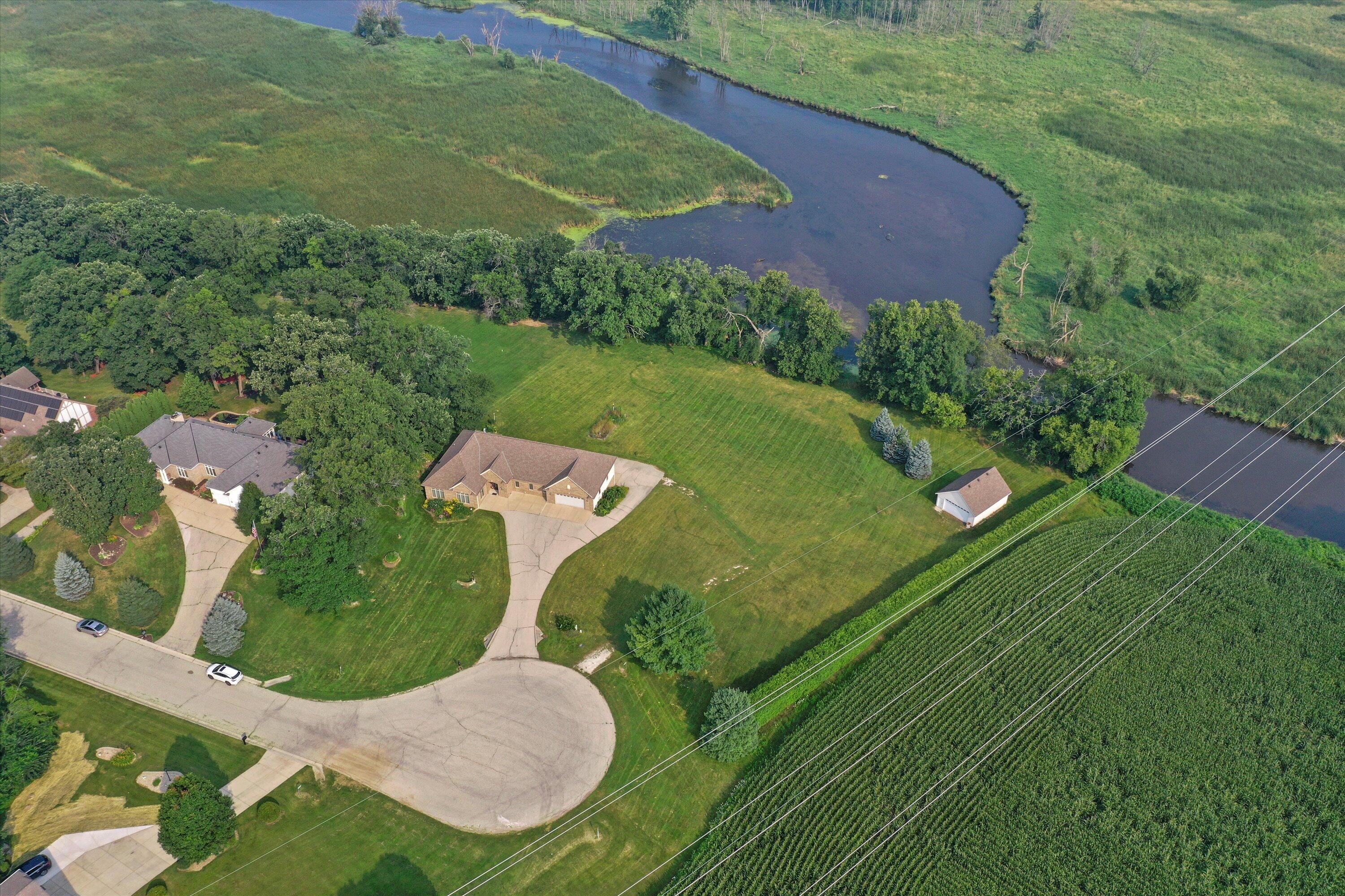 Wisconsin Lake Home for sale (MLS#: 1930044) at S94W23620  Kunzendorf Ct, in Vernon, Wisconsin. (47 of 68)