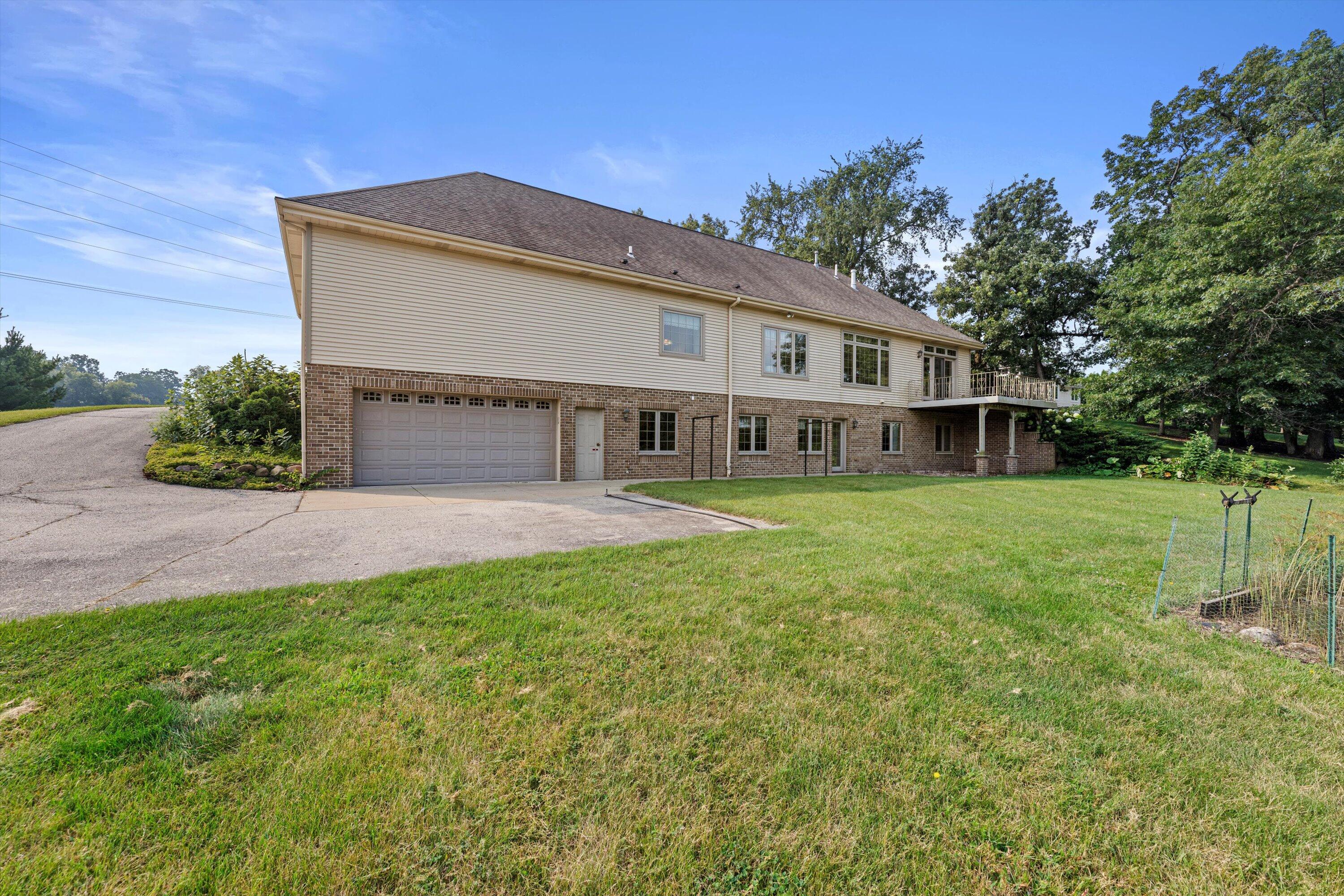 Wisconsin Lake Home for sale (MLS#: 1930044) at S94W23620  Kunzendorf Ct, in Vernon, Wisconsin. (58 of 68)