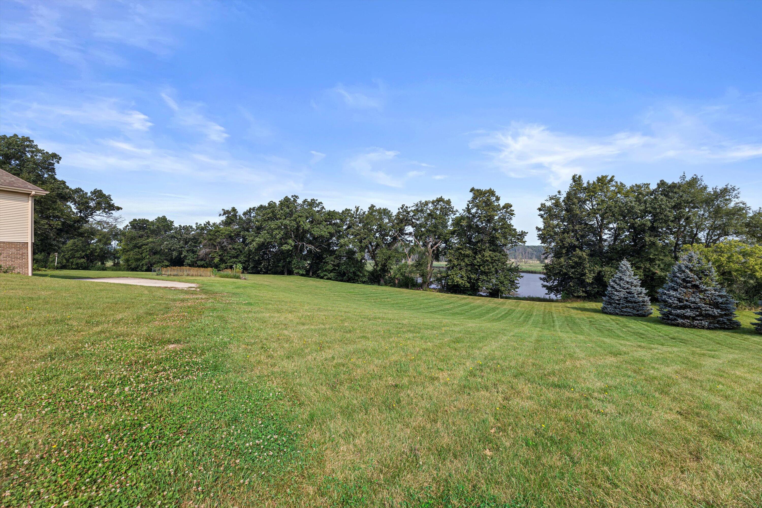 Wisconsin Lake Home for sale (MLS#: 1930044) at S94W23620  Kunzendorf Ct, in Vernon, Wisconsin. (62 of 68)