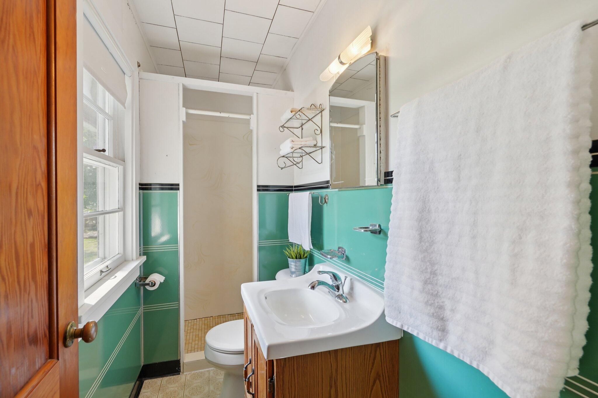 Wisconsin Lake Home for sale (MLS#: 1930442) at W8135  Elm Point Rd, in Lake Mills, Wisconsin. (23 of 53)