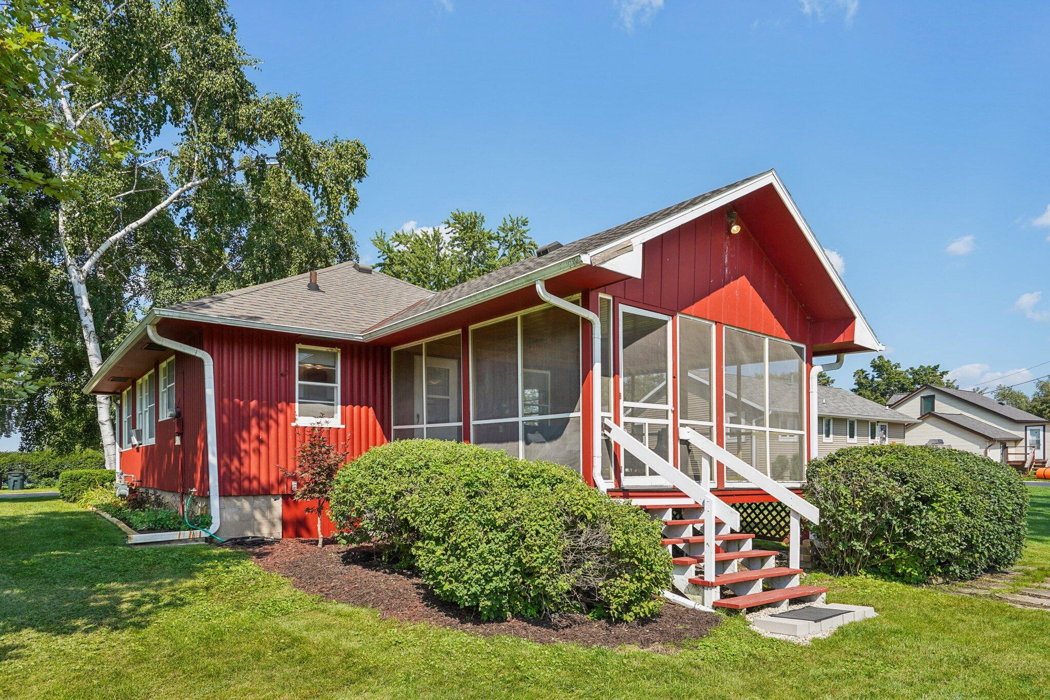 Wisconsin Lake Home for sale (MLS#: 1930442) at W8135  Elm Point Rd, in Lake Mills, Wisconsin. (28 of 53)