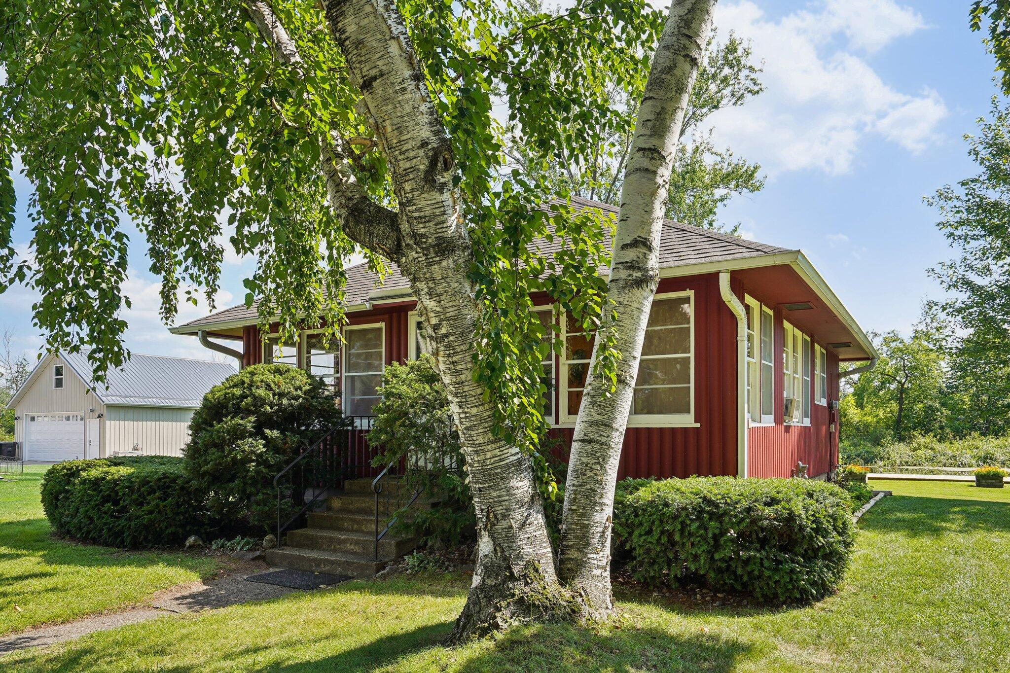Wisconsin Lake Home for sale (MLS#: 1930442) at W8135  Elm Point Rd, in Lake Mills, Wisconsin. (4 of 53)