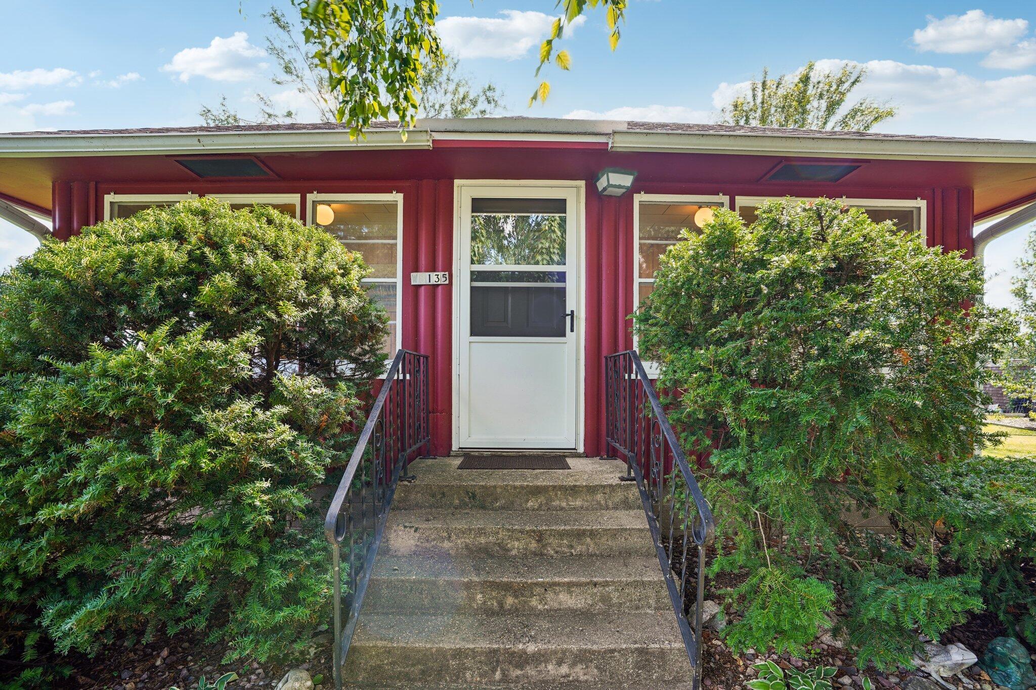 Wisconsin Lake Home for sale (MLS#: 1930442) at W8135  Elm Point Rd, in Lake Mills, Wisconsin. (5 of 53)