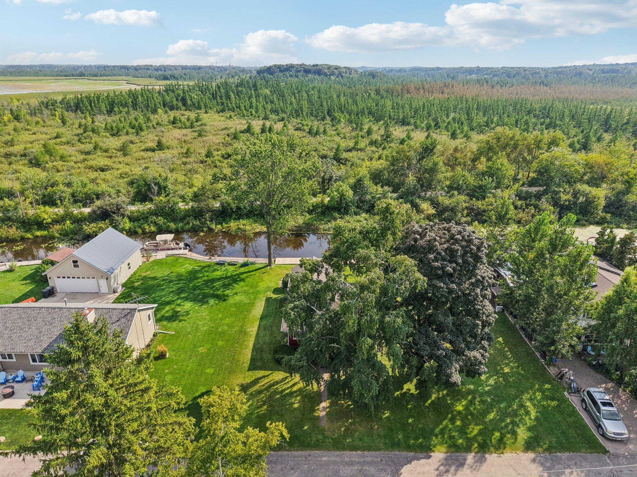 Wisconsin Lake Home for sale (MLS#: 1930442) at W8135  Elm Point Rd, in Lake Mills, Wisconsin. (43 of 53)