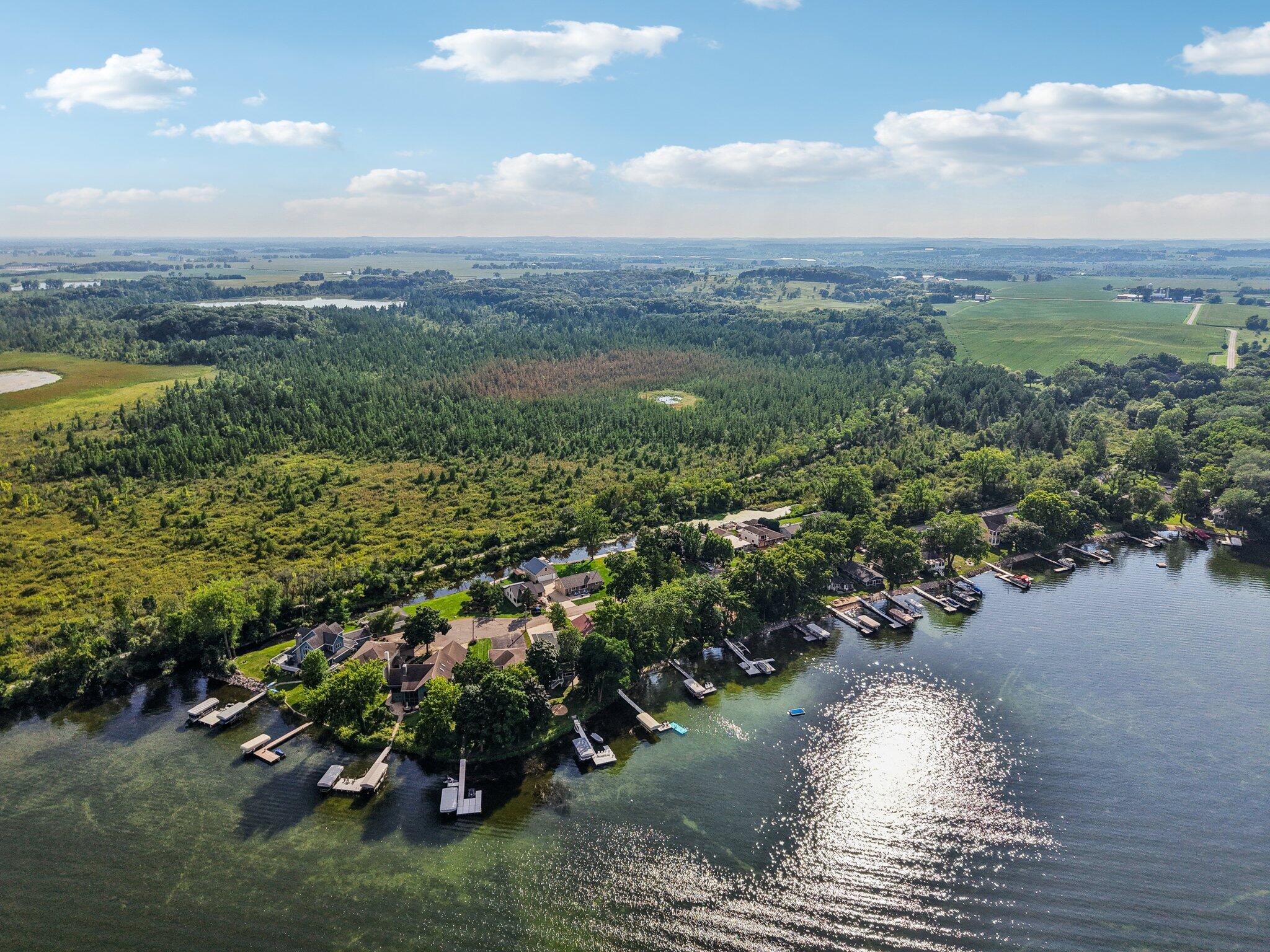 Wisconsin Lake Home for sale (MLS#: 1930442) at W8135  Elm Point Rd, in Lake Mills, Wisconsin. (51 of 53)