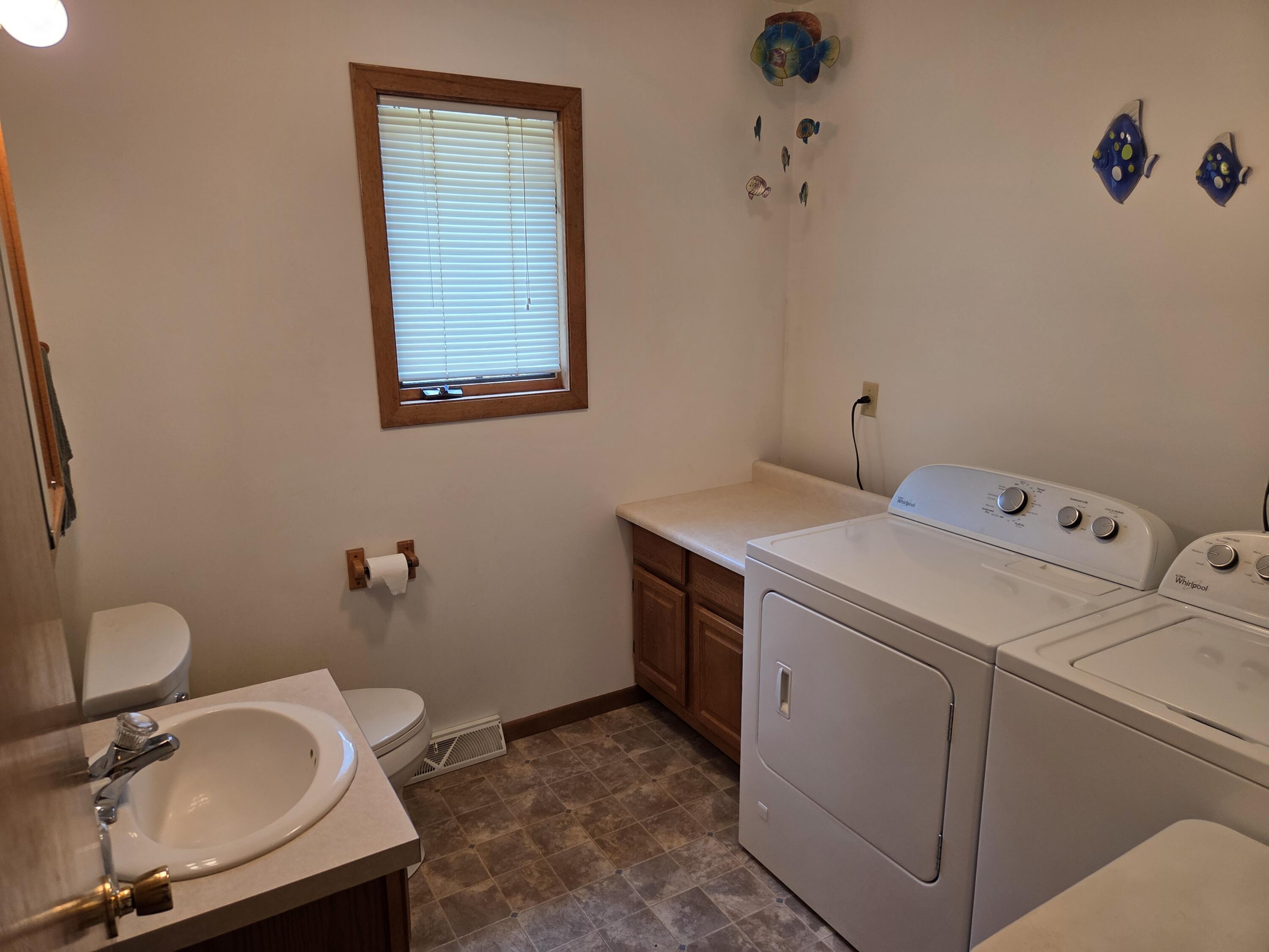 Wisconsin Lake Home for sale (MLS#: 1930482) at 4131  Maple Dr, in Delavan, Wisconsin. (17 of 31)
