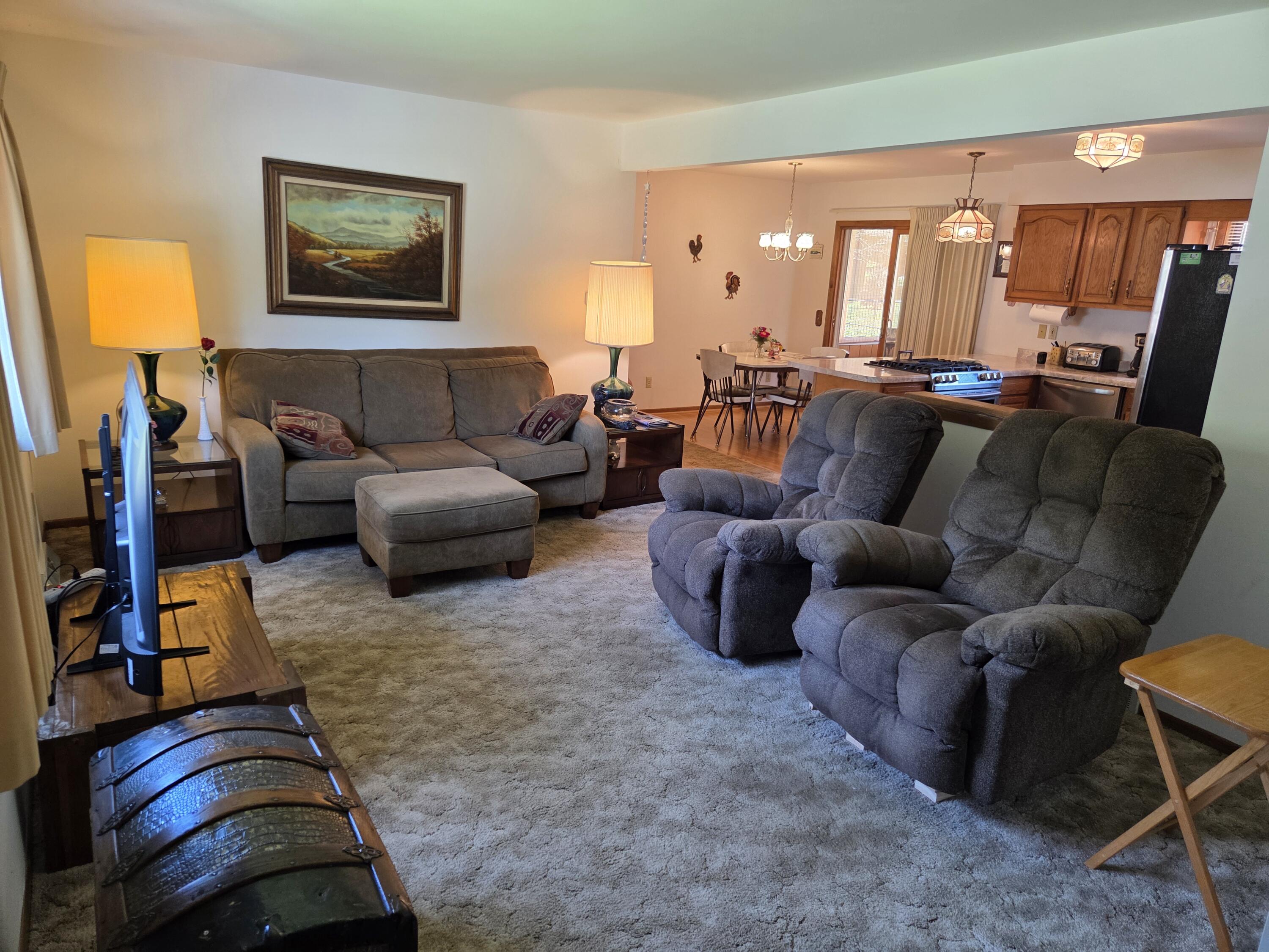 Wisconsin Lake Home for sale (MLS#: 1930482) at 4131  Maple Dr, in Delavan, Wisconsin. (5 of 31)