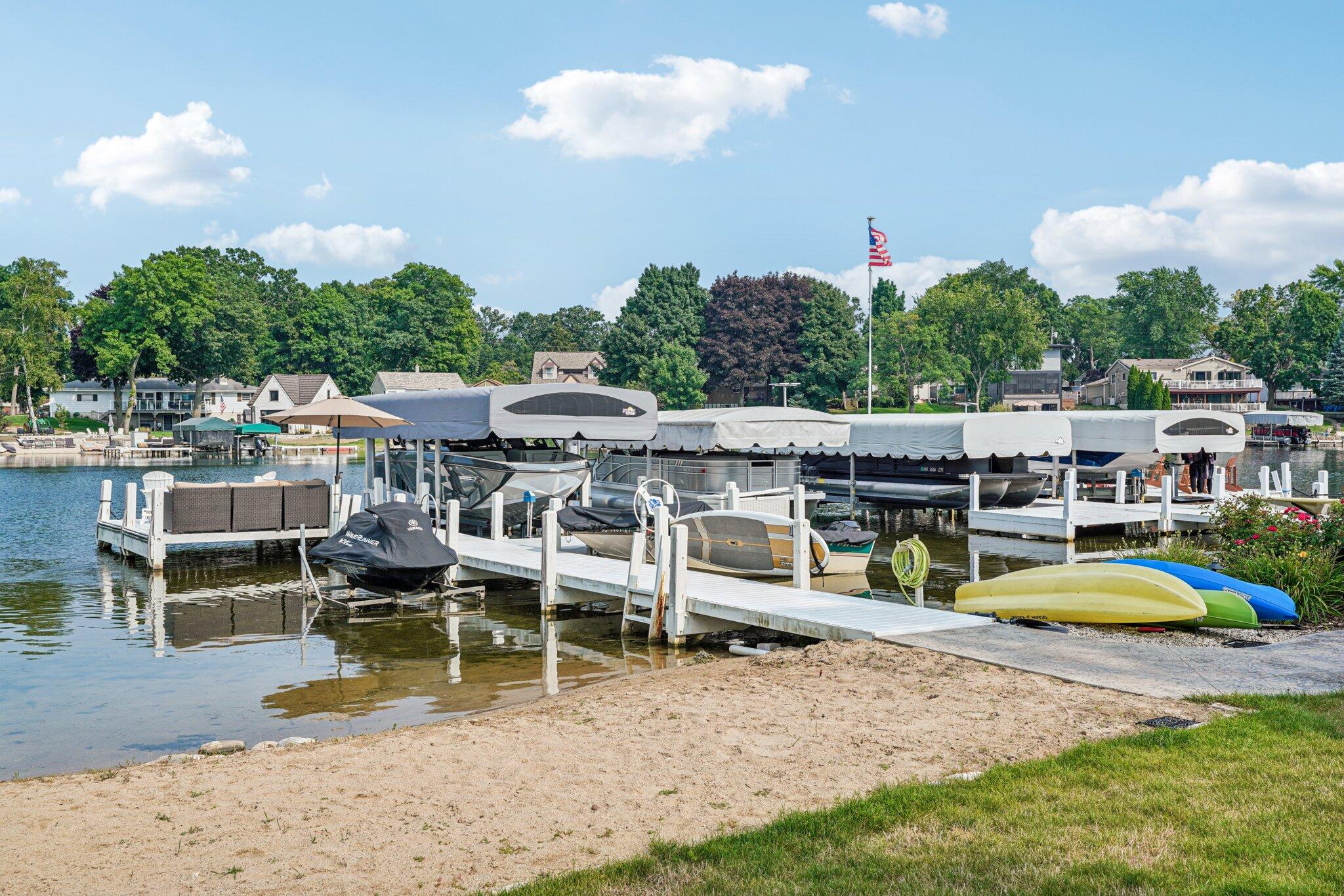 Wisconsin Lake Home for sale (MLS#: 1930531) at W188S7634  Oak Grove Dr, in Muskego, Wisconsin. (5 of 67)